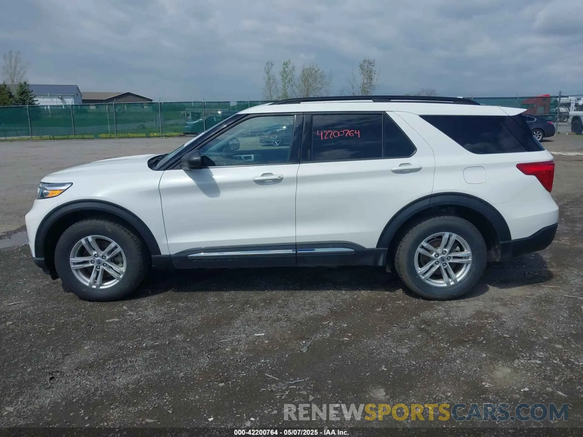 14 fotografías del automóvil dañado 1FMSK8DH8NGB99424 FORD EXPLORER 2022