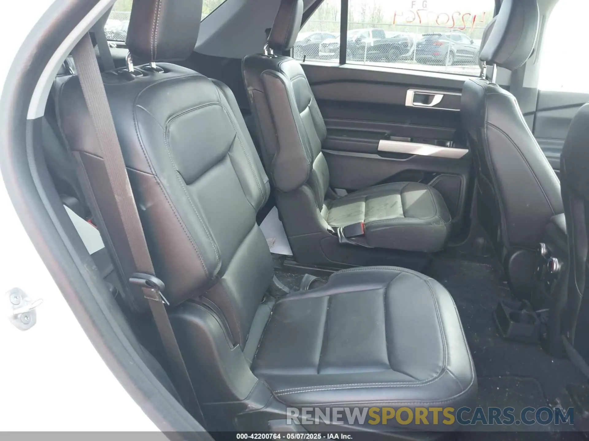 8 fotografías del automóvil dañado 1FMSK8DH8NGB99424 FORD EXPLORER 2022