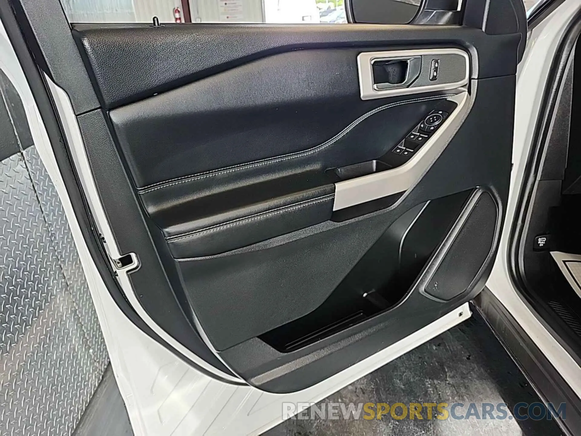 20 fotografías del automóvil dañado 1FMSK8DHXNGA32255 FORD EXPLORER 2022