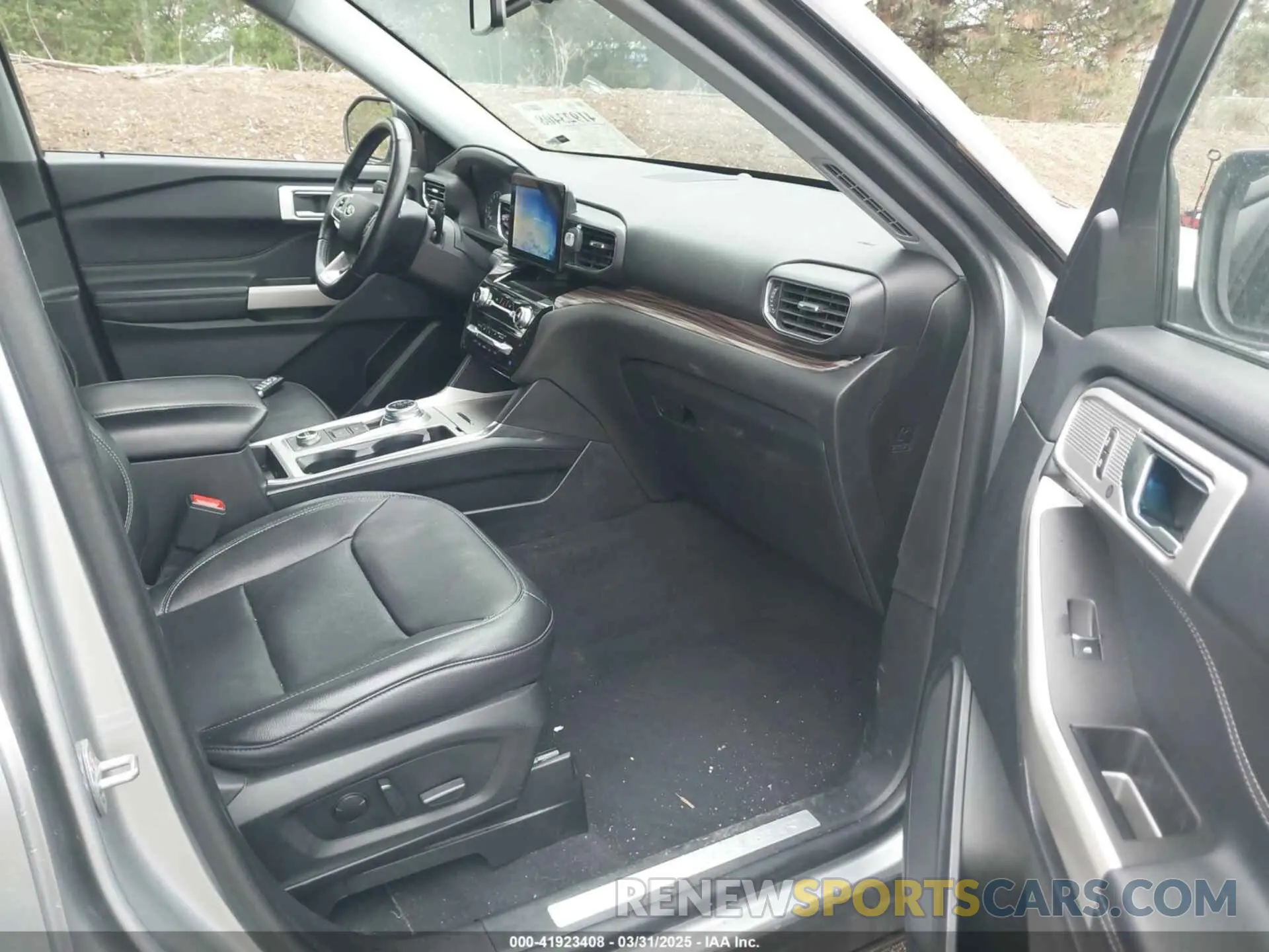 5 fotografías del automóvil dañado 1FMSK8FH2NGB06619 FORD EXPLORER 2022