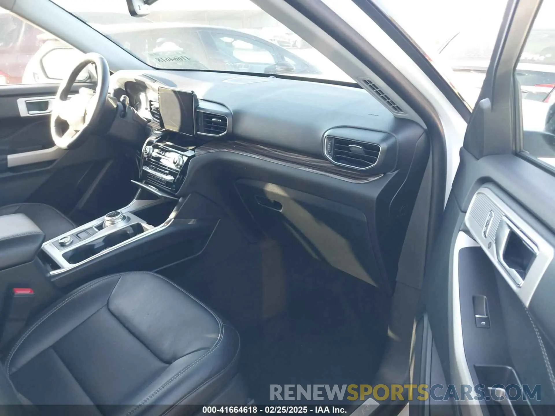5 fotografías del automóvil dañado 1FMSK8FH2NGB65833 FORD EXPLORER 2022