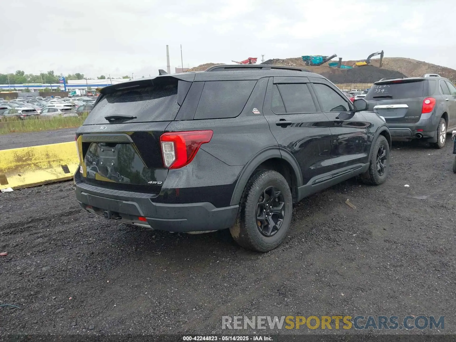 4 fotografías del automóvil dañado 1FMSK8JH0NGA82571 FORD EXPLORER 2022