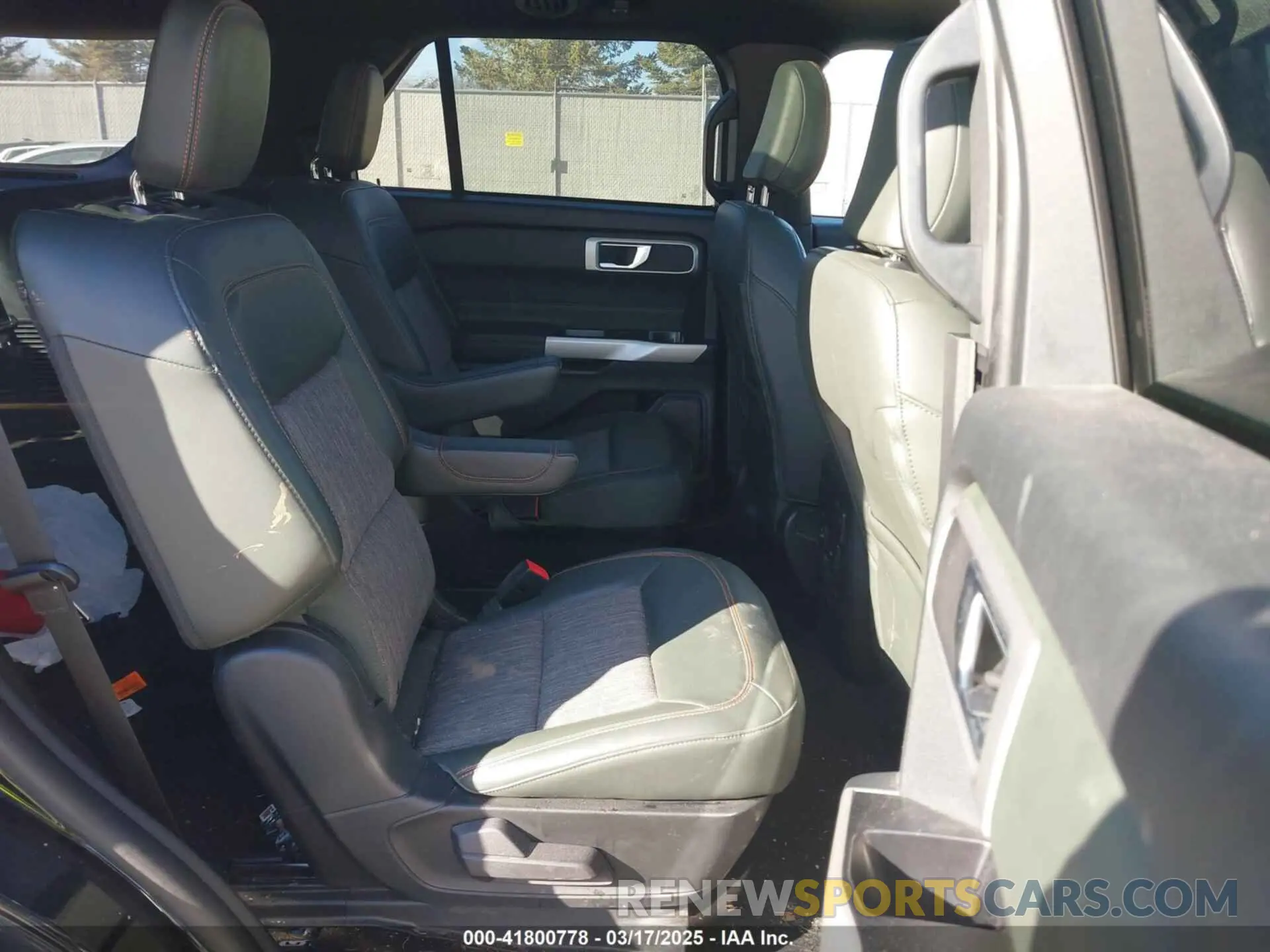 8 fotografías del automóvil dañado 1FMSK8JH6NGB36309 FORD EXPLORER 2022