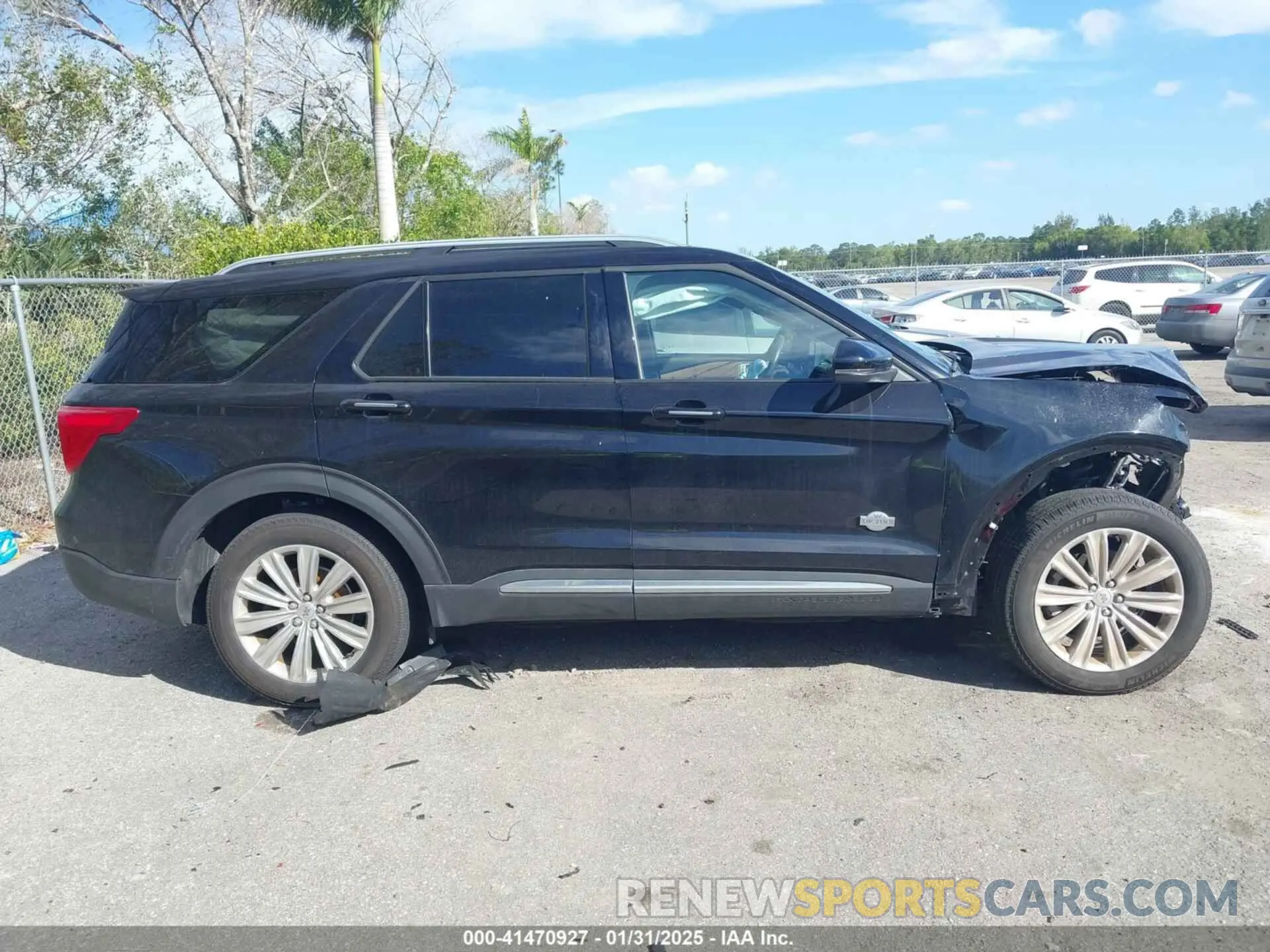 13 fotografías del automóvil dañado 1FM5K7LC6PGB49590 FORD EXPLORER 2023