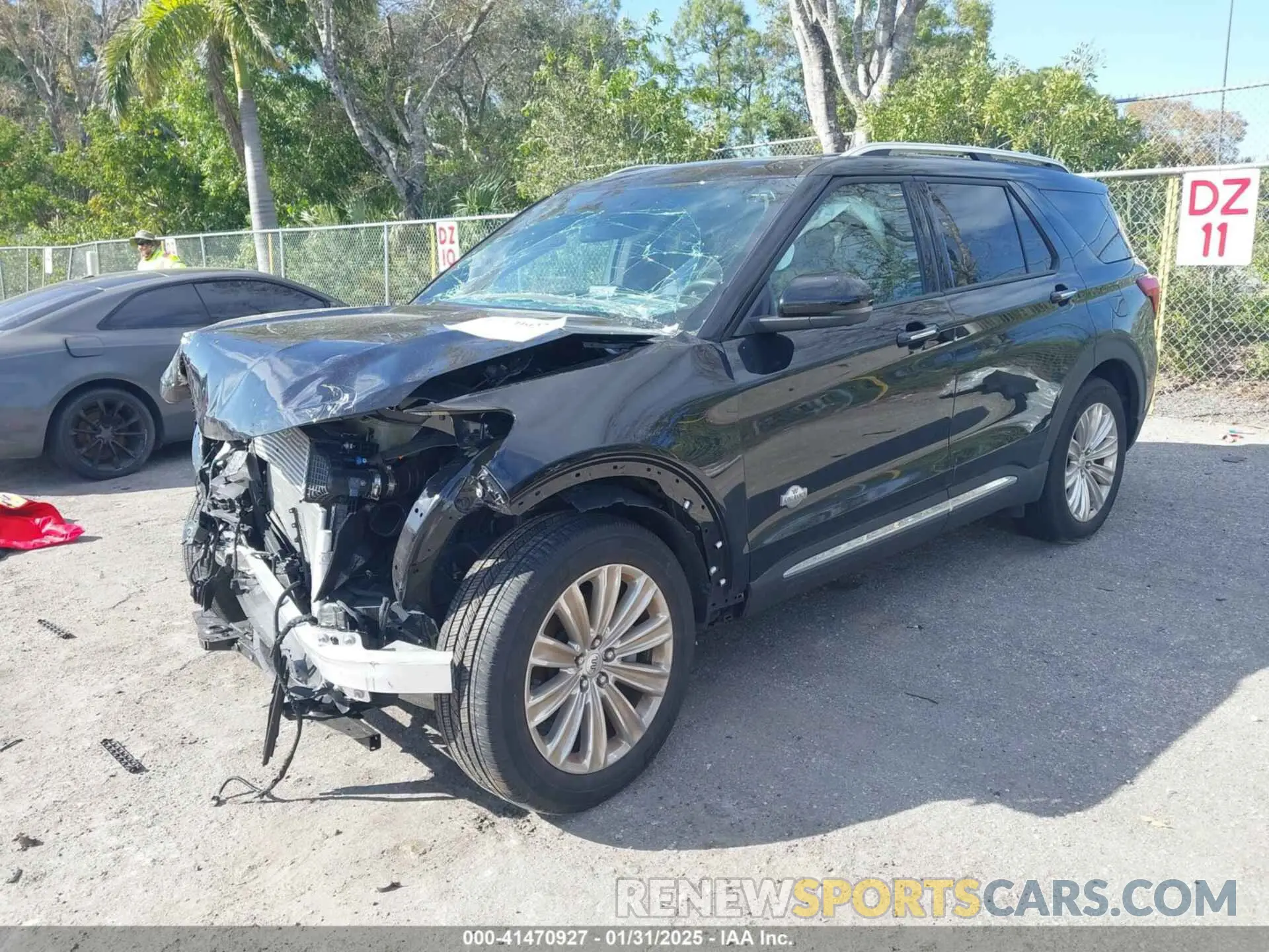 2 fotografías del automóvil dañado 1FM5K7LC6PGB49590 FORD EXPLORER 2023