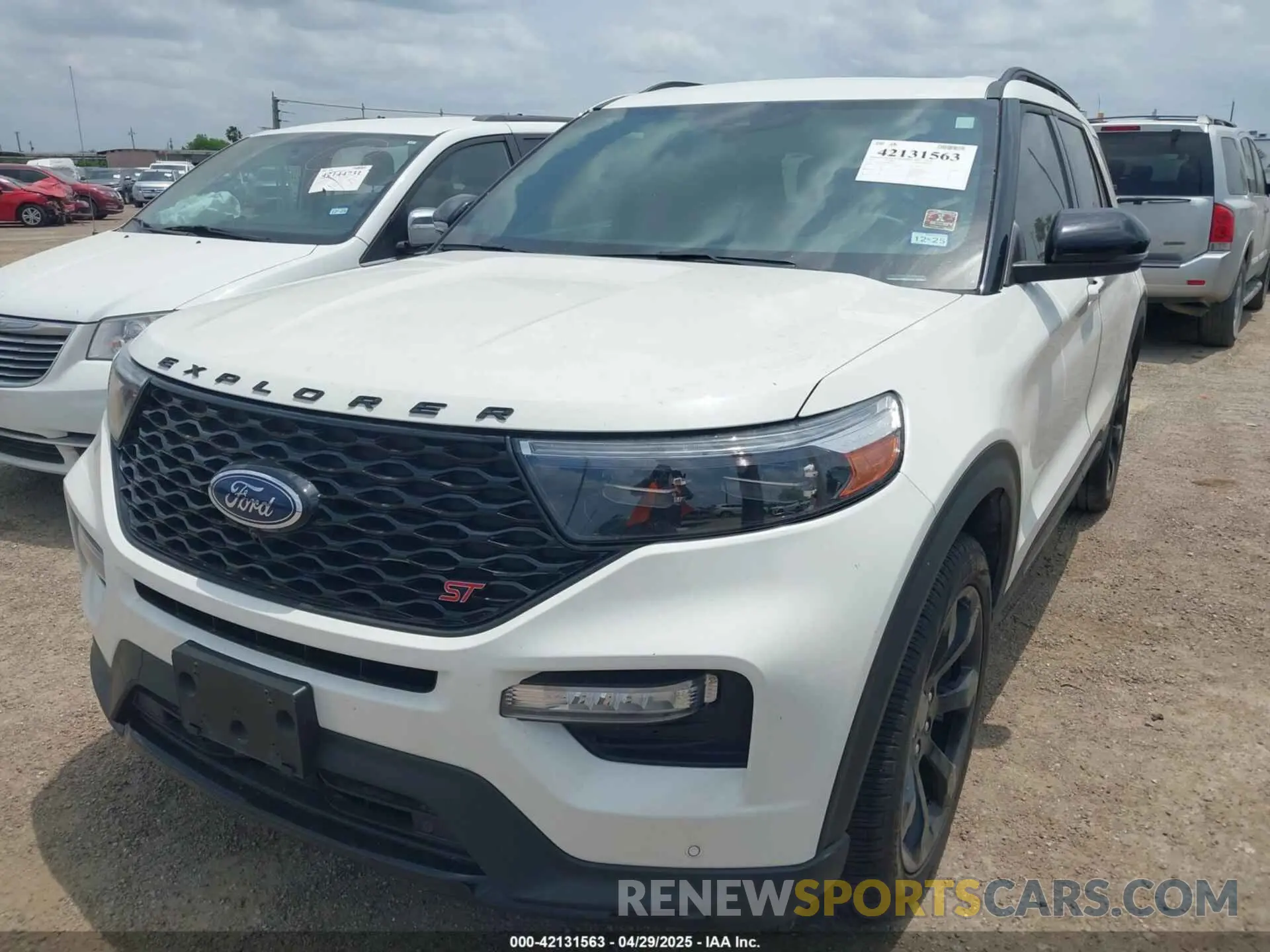 2 fotografías del automóvil dañado 1FM5K8GC3PGC24813 FORD EXPLORER 2023