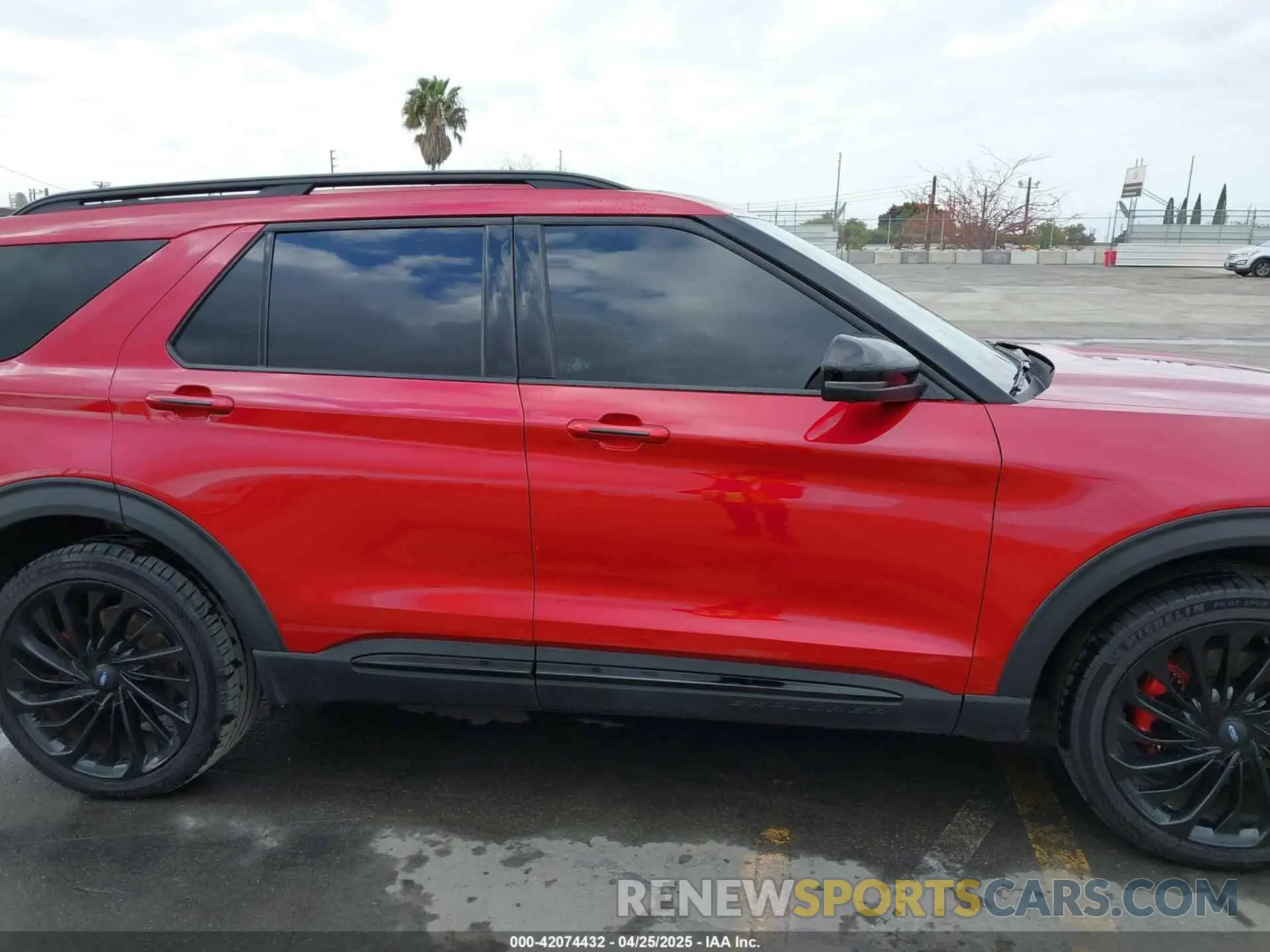 13 fotografías del automóvil dañado 1FM5K8GC8PGA91594 FORD EXPLORER 2023
