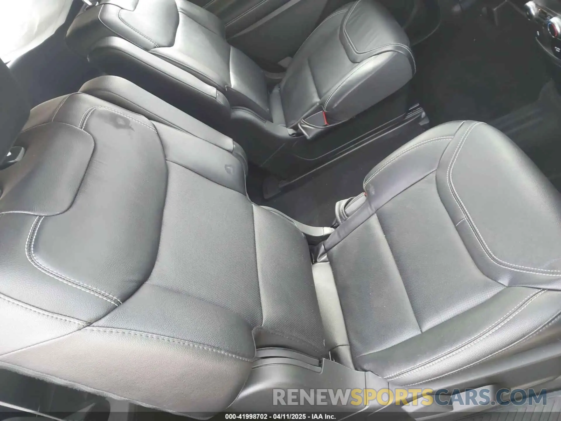6 fotografías del automóvil dañado 1FM5K8GCXPGA61514 FORD EXPLORER 2023