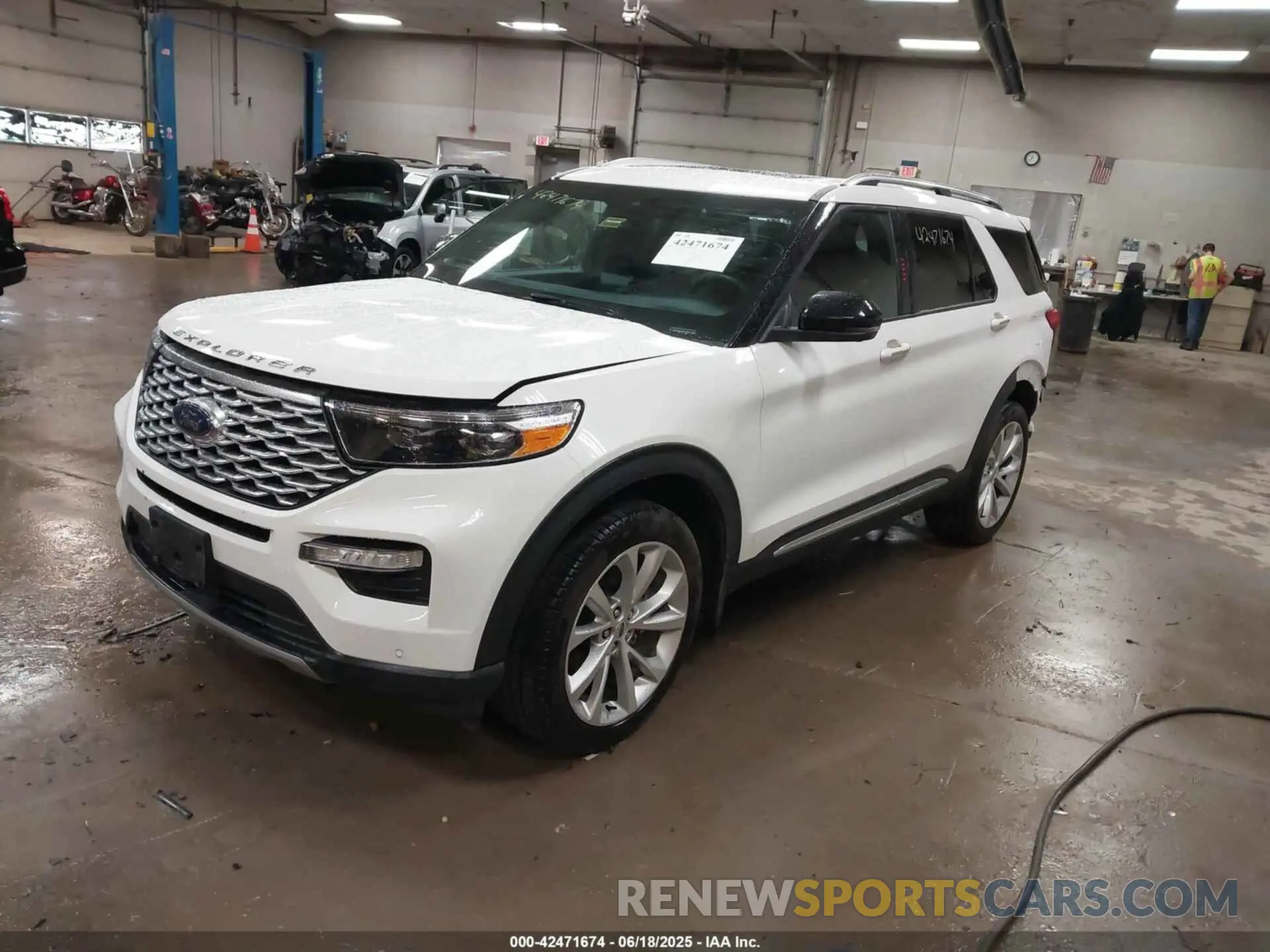 2 fotografías del automóvil dañado 1FM5K8HC5PGA13109 FORD EXPLORER 2023