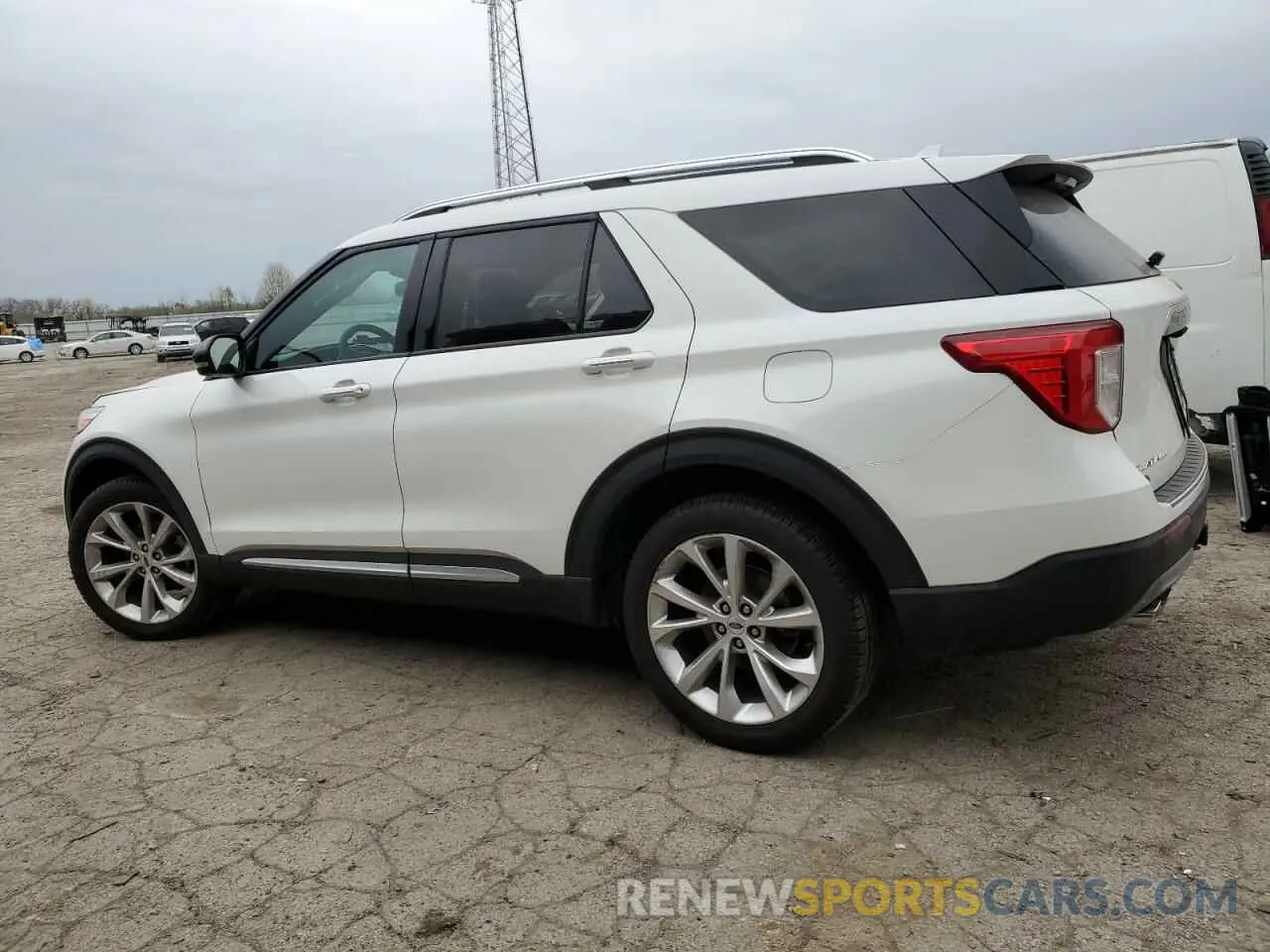 2 fotografías del automóvil dañado 1FM5K8HCXPGB53673 FORD EXPLORER 2023