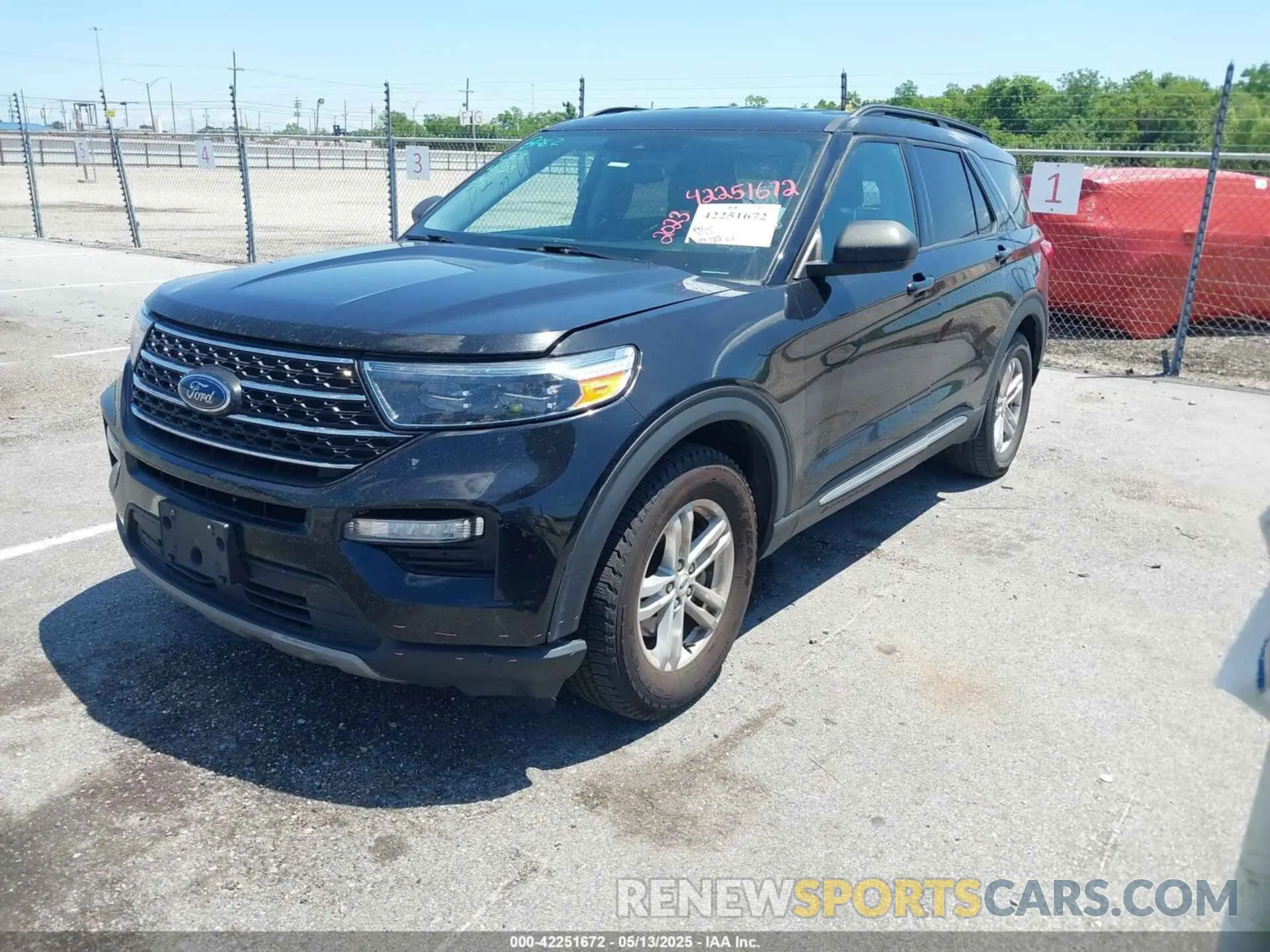 2 fotografías del automóvil dañado 1FMSK7DH0PGA83874 FORD EXPLORER 2023