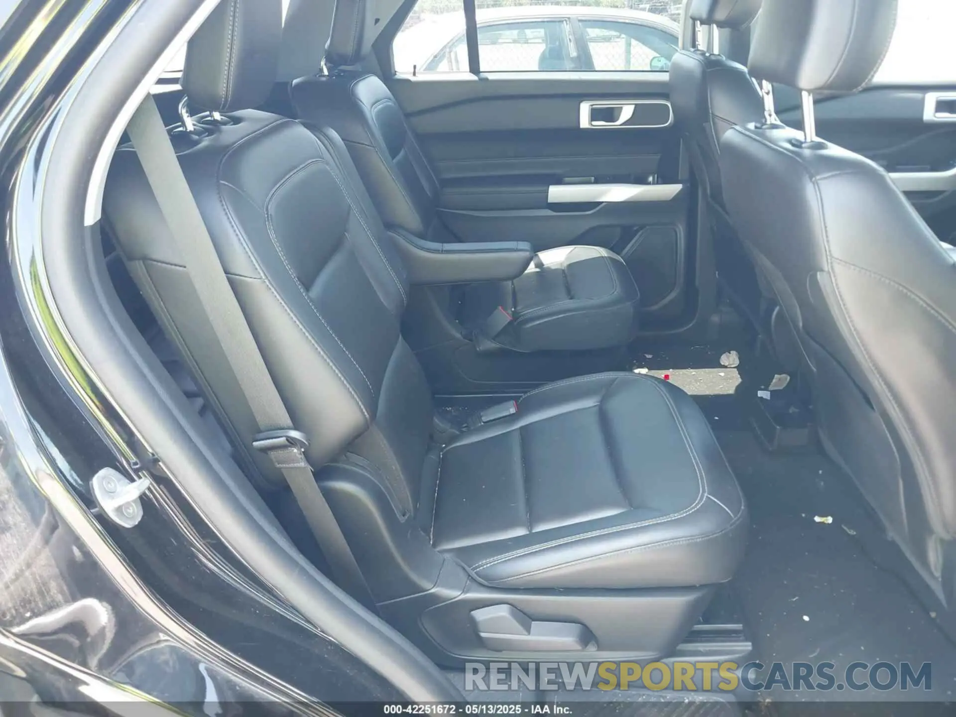 8 fotografías del automóvil dañado 1FMSK7DH0PGA83874 FORD EXPLORER 2023