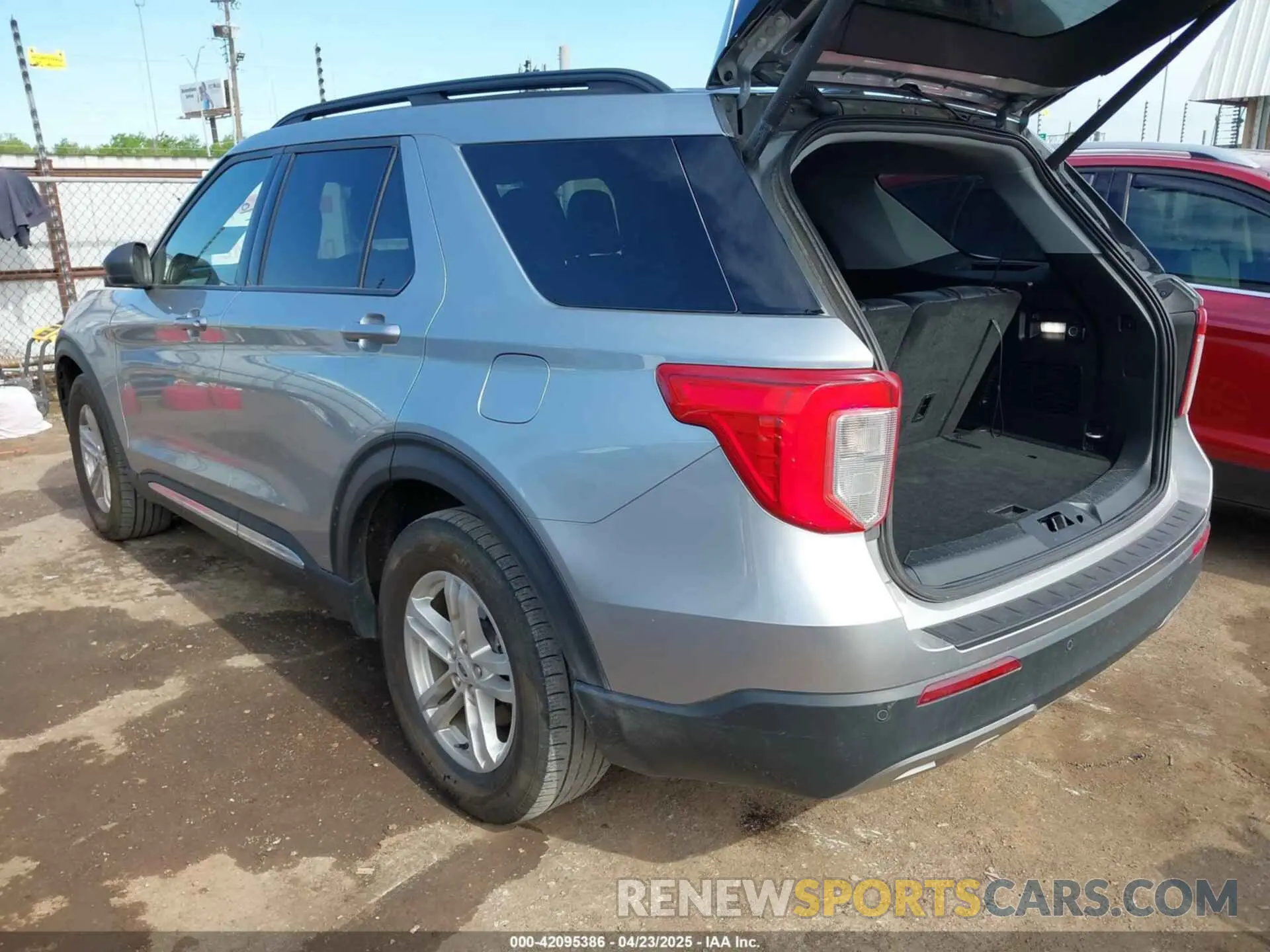 3 fotografías del automóvil dañado 1FMSK7DH0PGB17182 FORD EXPLORER 2023