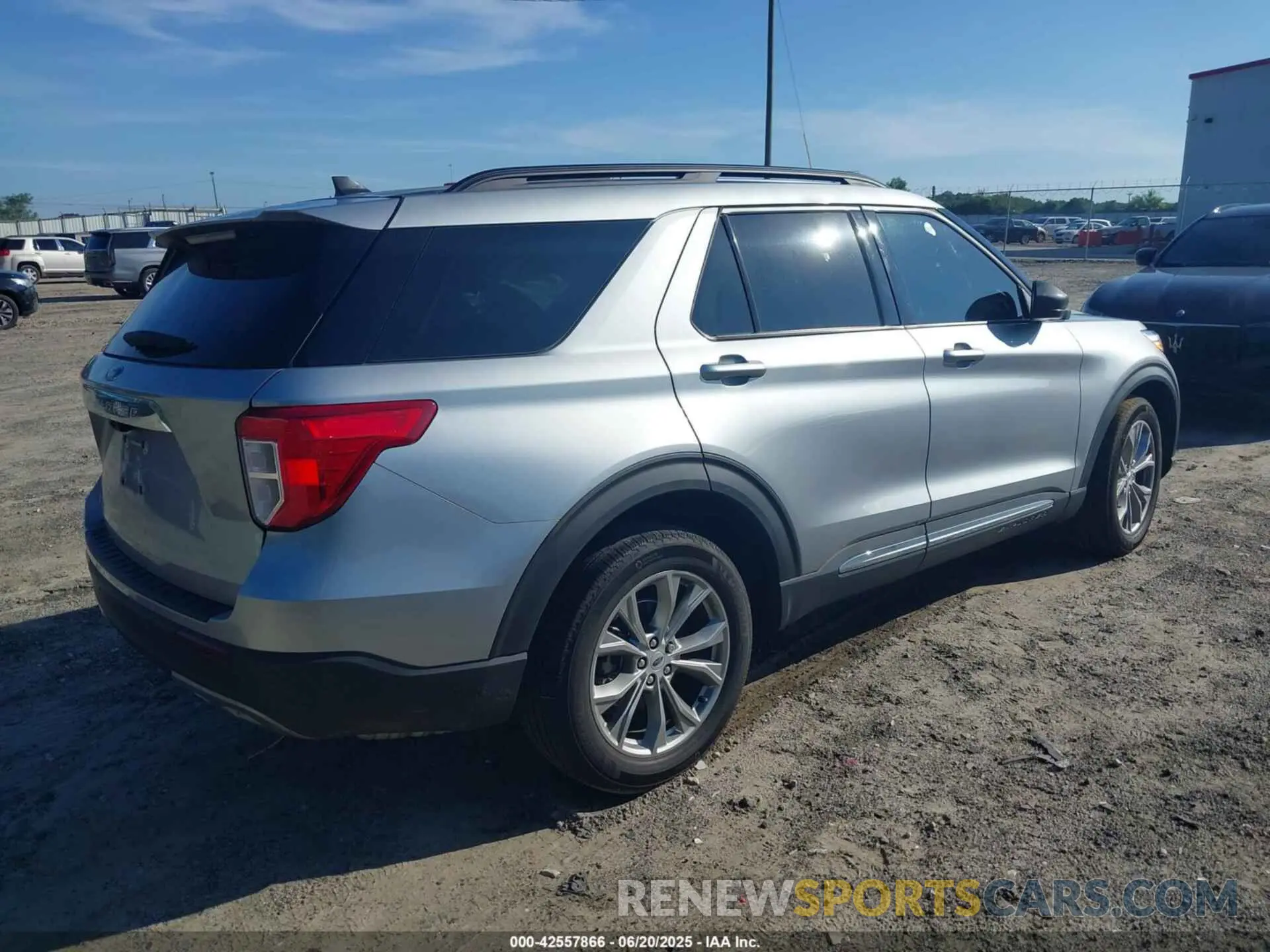 4 fotografías del automóvil dañado 1FMSK7DH1PGC36049 FORD EXPLORER 2023