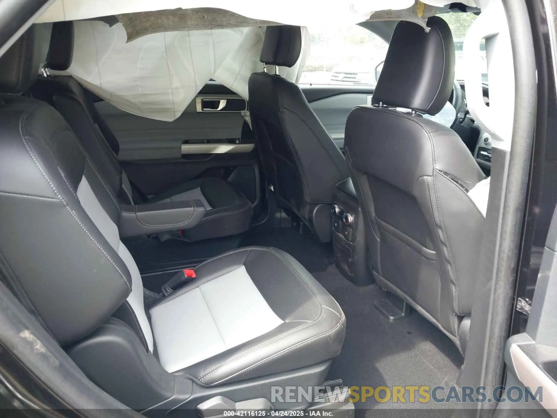 8 fotografías del automóvil dañado 1FMSK7DH3PGA55177 FORD EXPLORER 2023