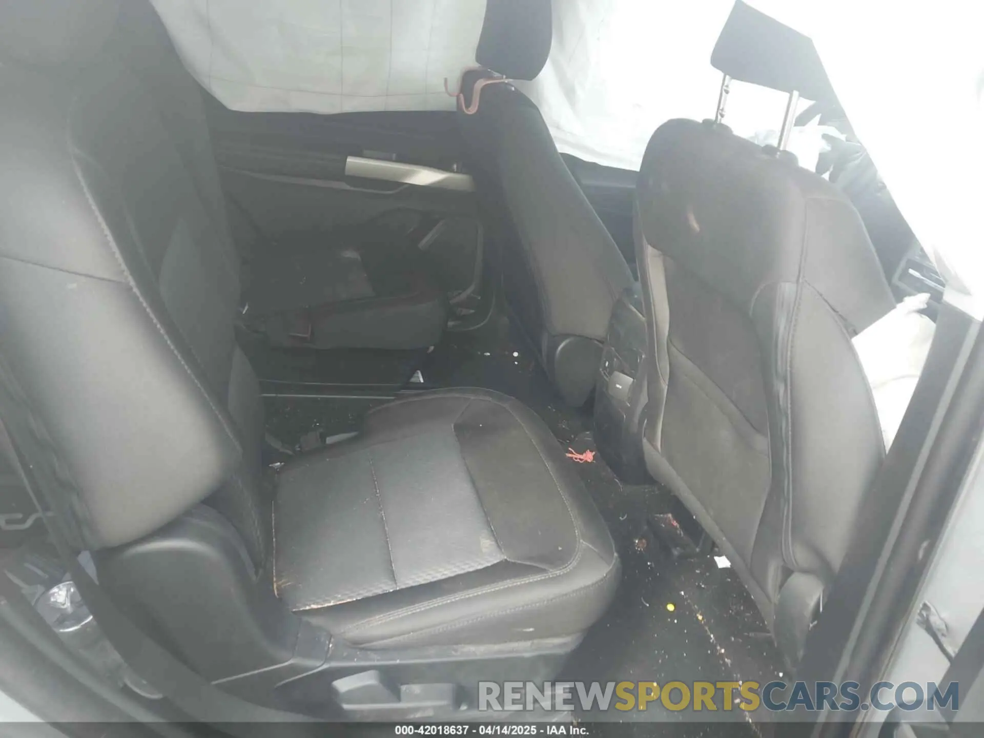 8 fotografías del automóvil dañado 1FMSK7DH3PGC39101 FORD EXPLORER 2023