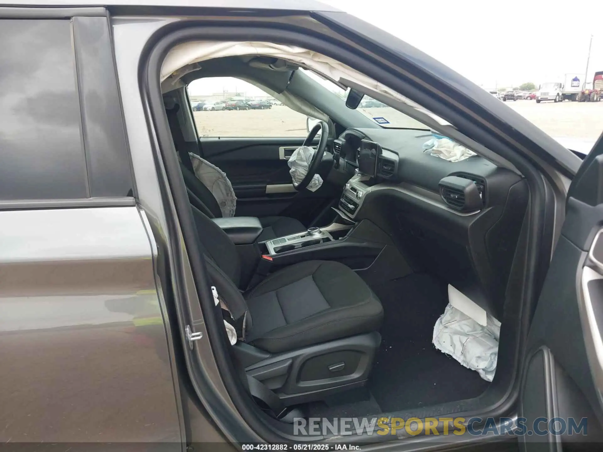 5 fotografías del automóvil dañado 1FMSK7DH5PGB46807 FORD EXPLORER 2023