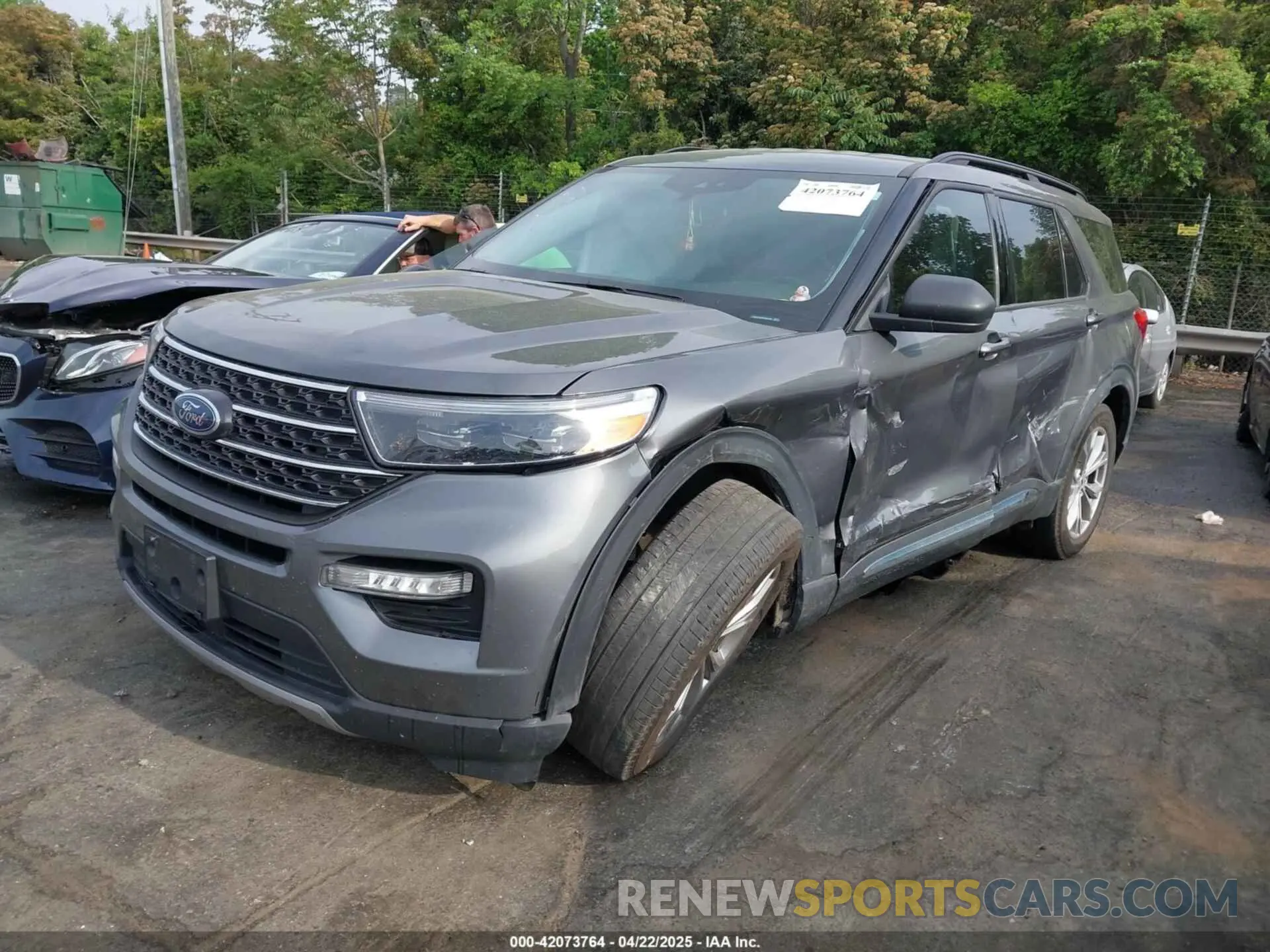 2 fotografías del automóvil dañado 1FMSK7DH5PGB87020 FORD EXPLORER 2023