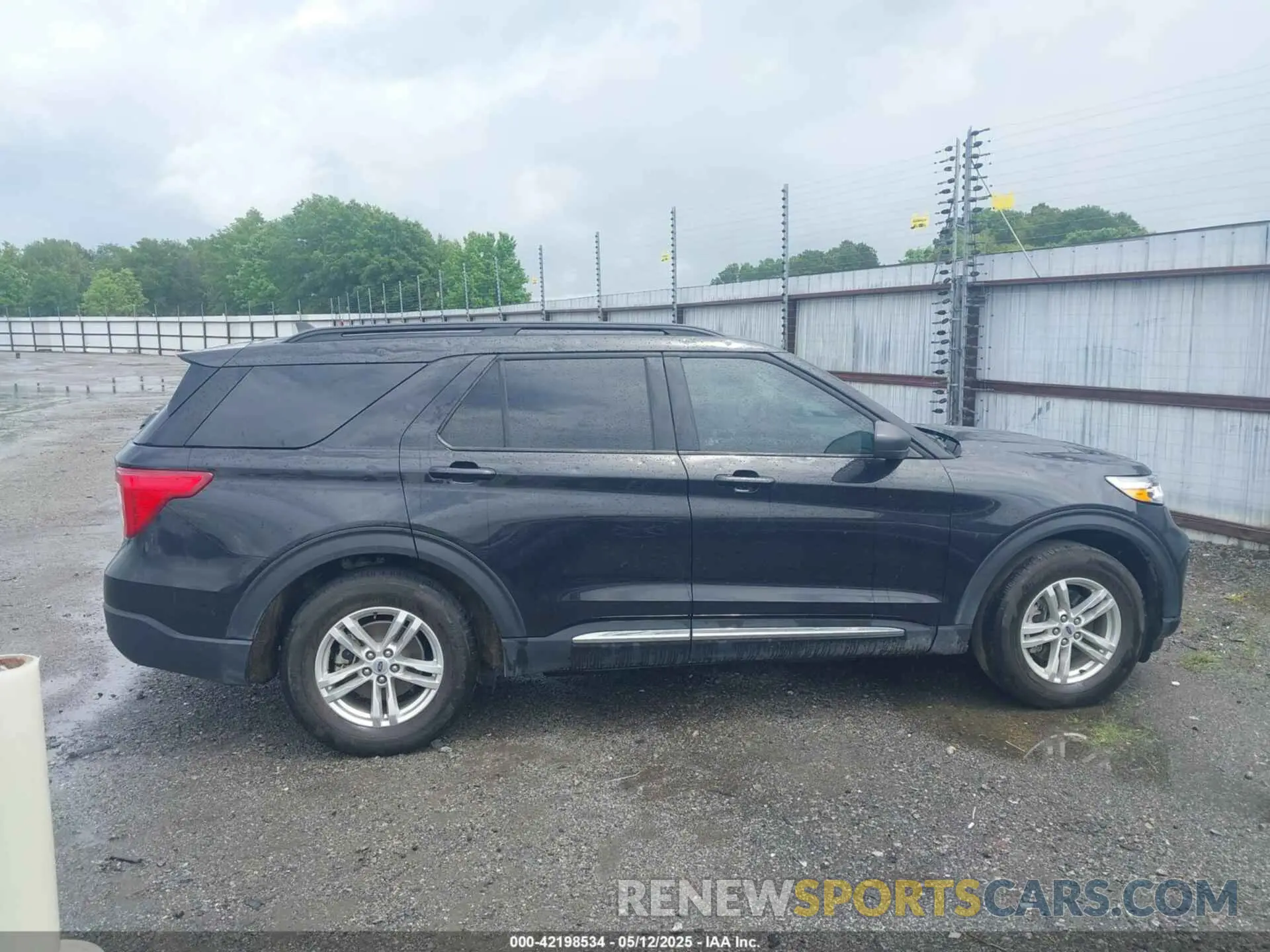 13 fotografías del automóvil dañado 1FMSK7DH6PGB06591 FORD EXPLORER 2023