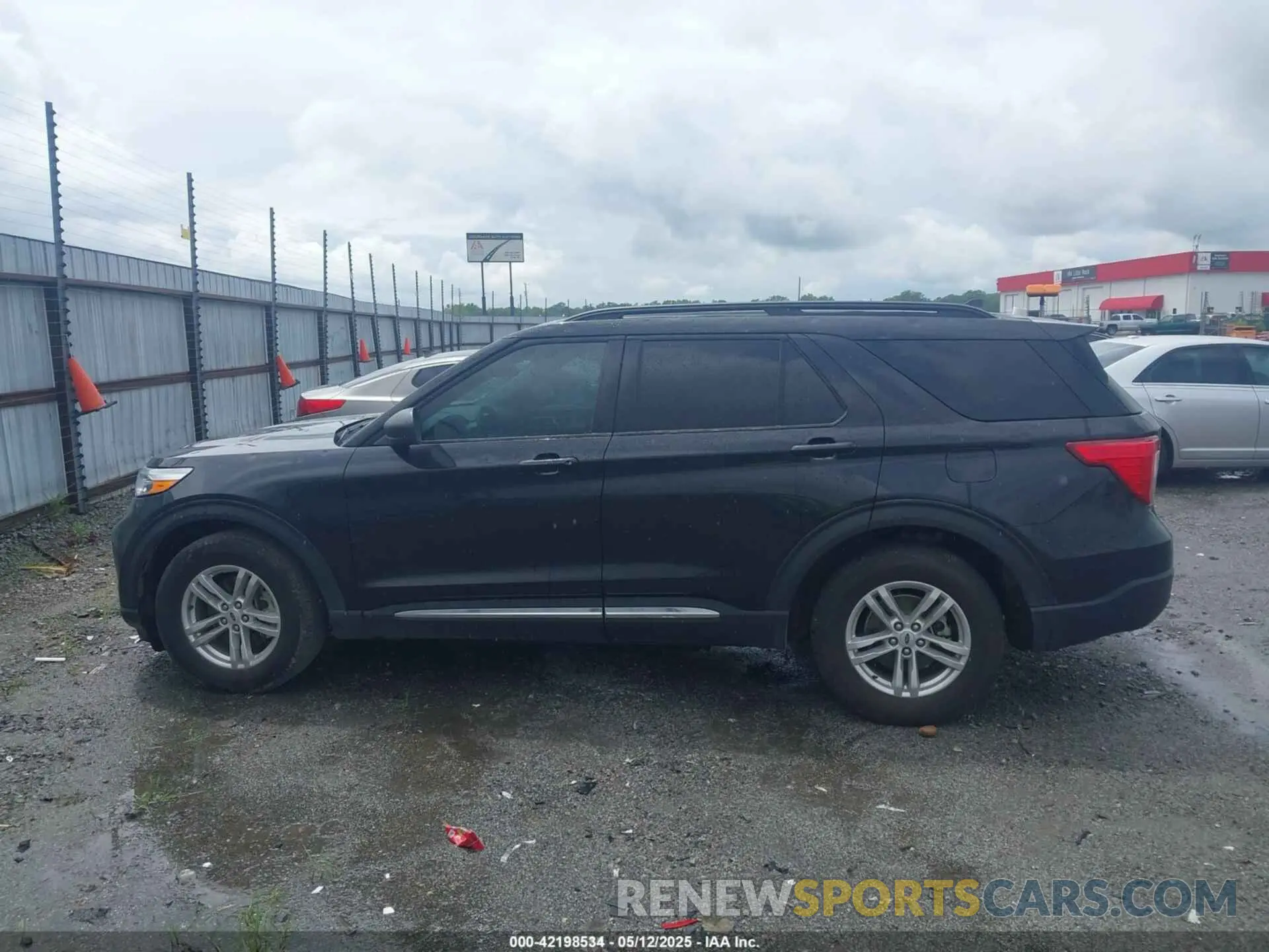 14 fotografías del automóvil dañado 1FMSK7DH6PGB06591 FORD EXPLORER 2023