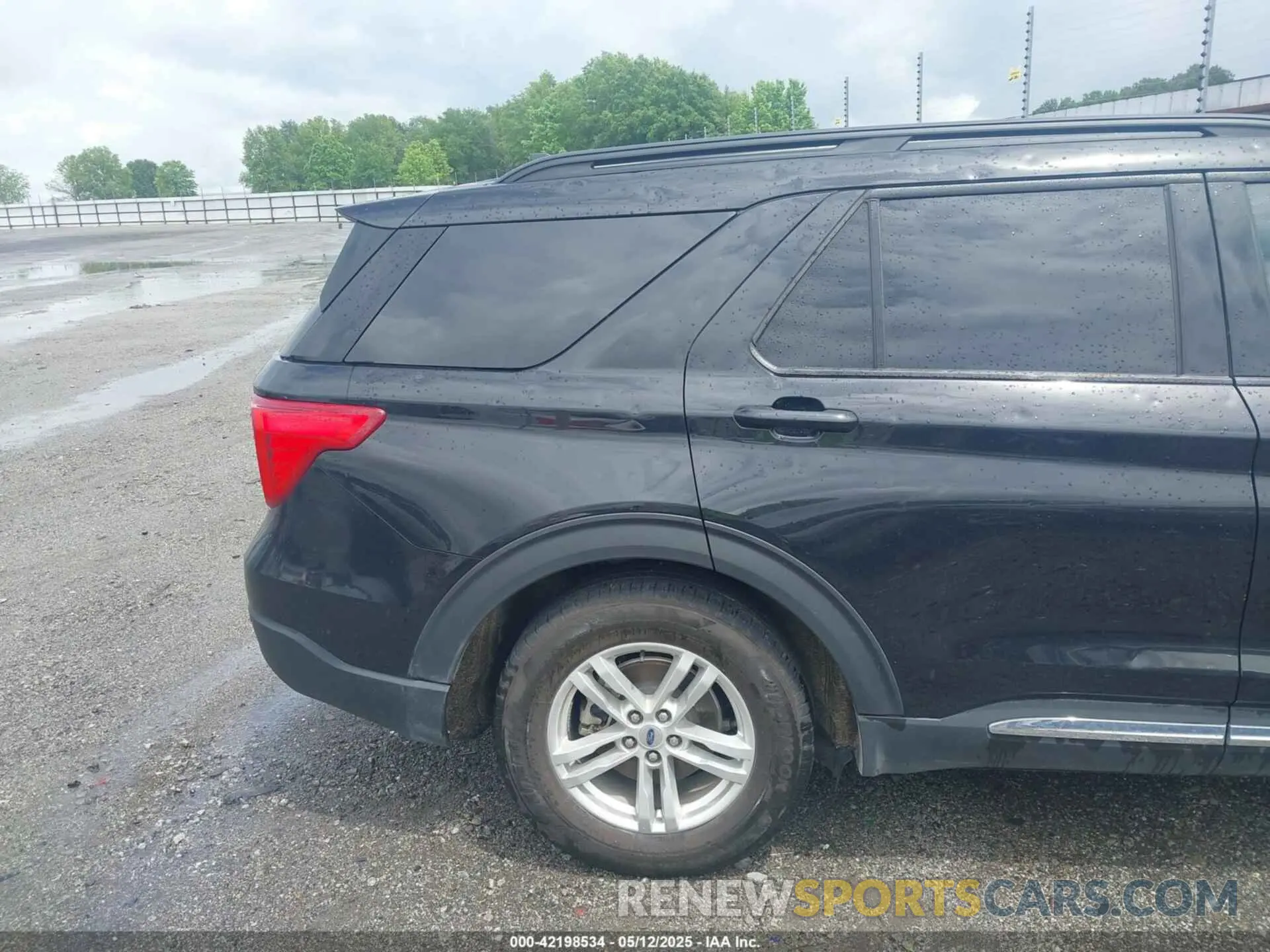 18 fotografías del automóvil dañado 1FMSK7DH6PGB06591 FORD EXPLORER 2023
