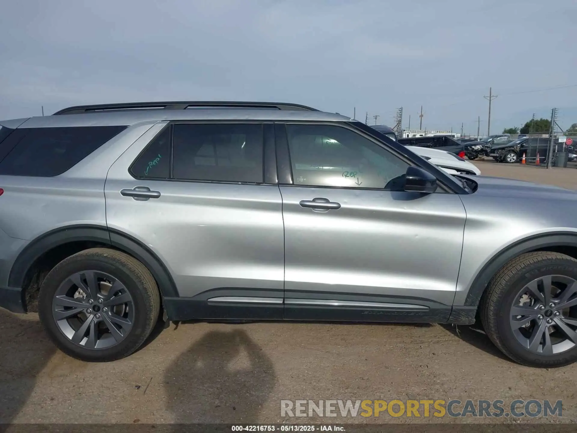 13 fotografías del automóvil dañado 1FMSK7DH6PGC33132 FORD EXPLORER 2023