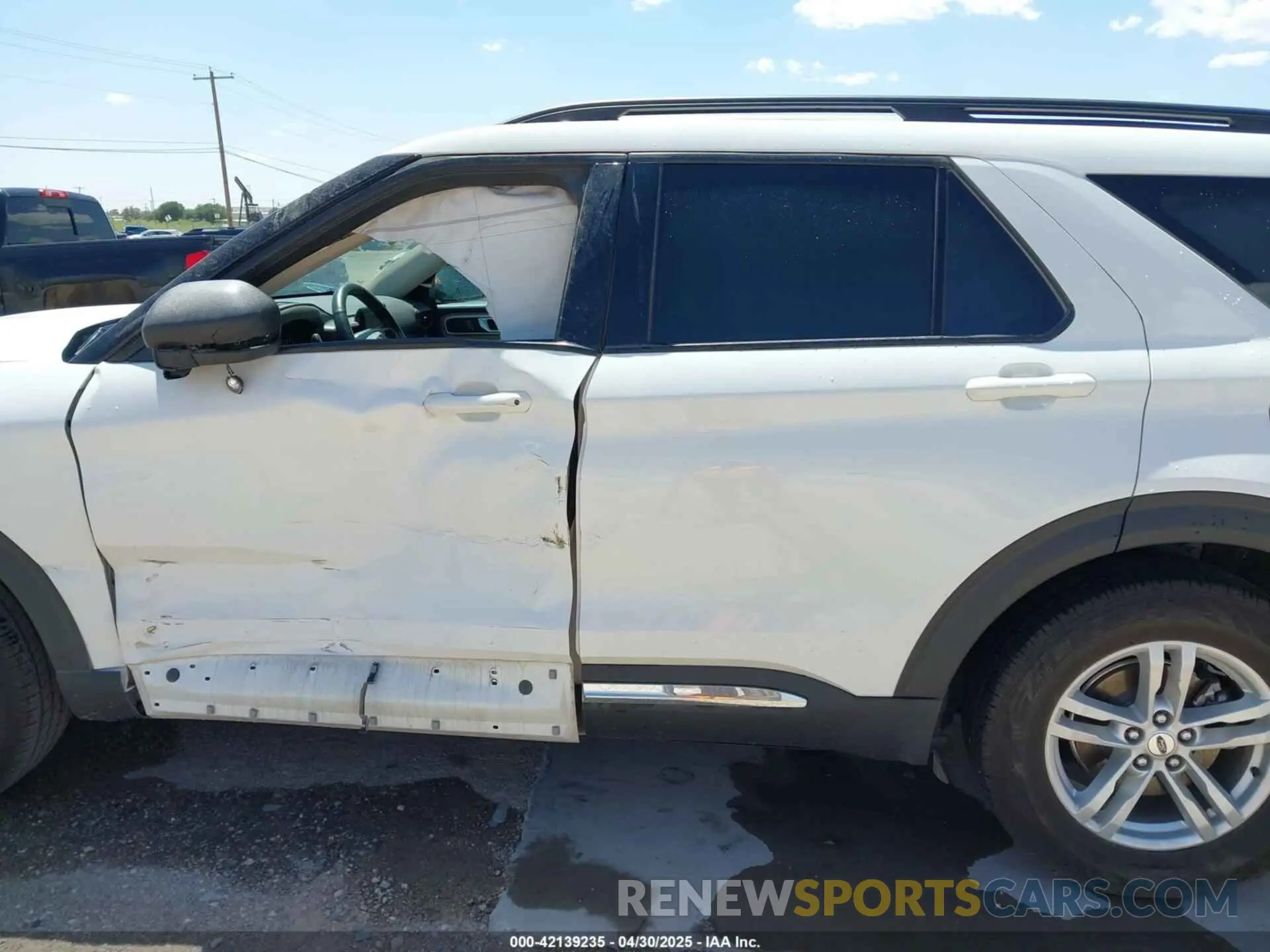 14 fotografías del automóvil dañado 1FMSK7DH7PGA17757 FORD EXPLORER 2023