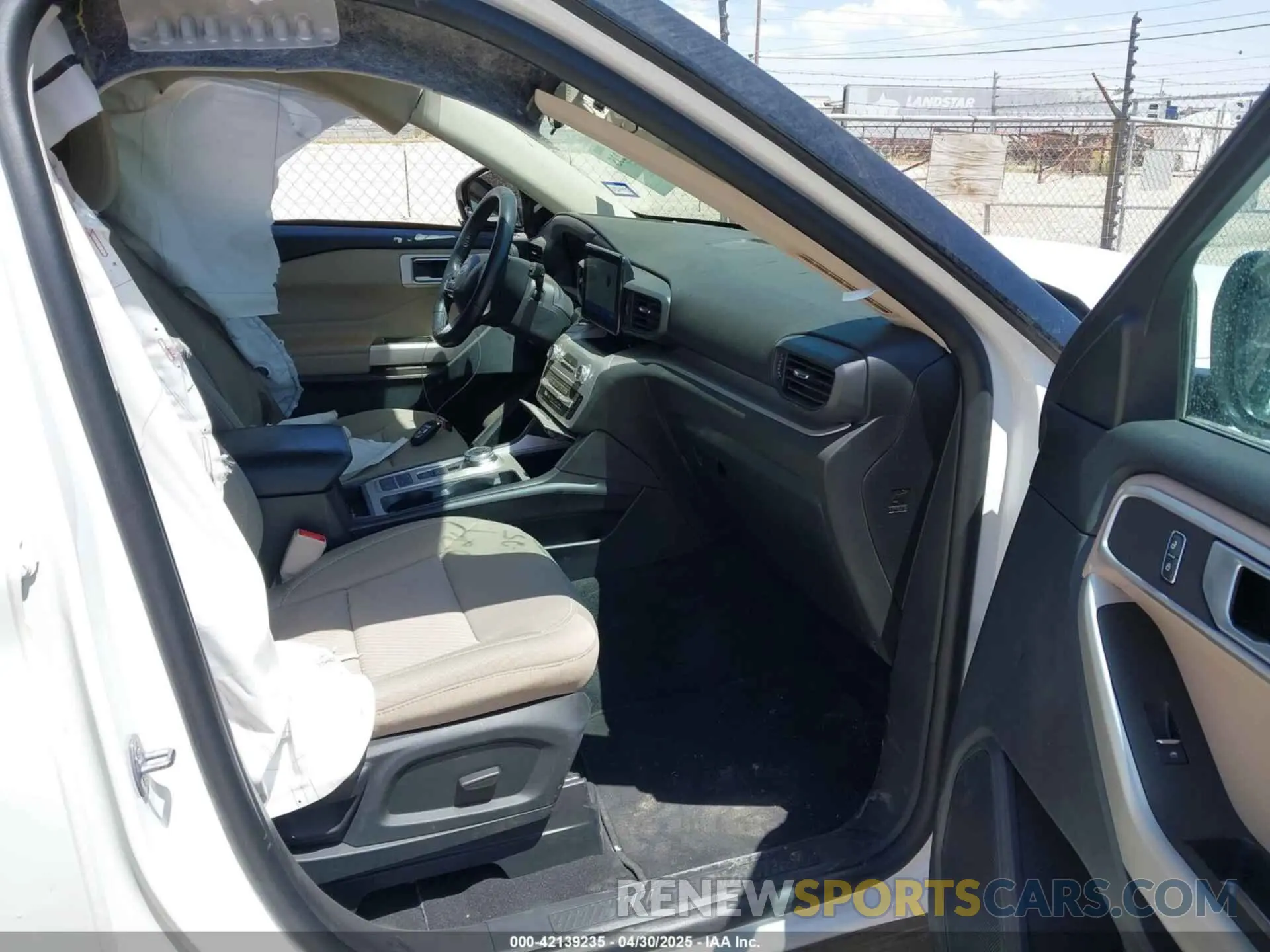 5 fotografías del automóvil dañado 1FMSK7DH7PGA17757 FORD EXPLORER 2023