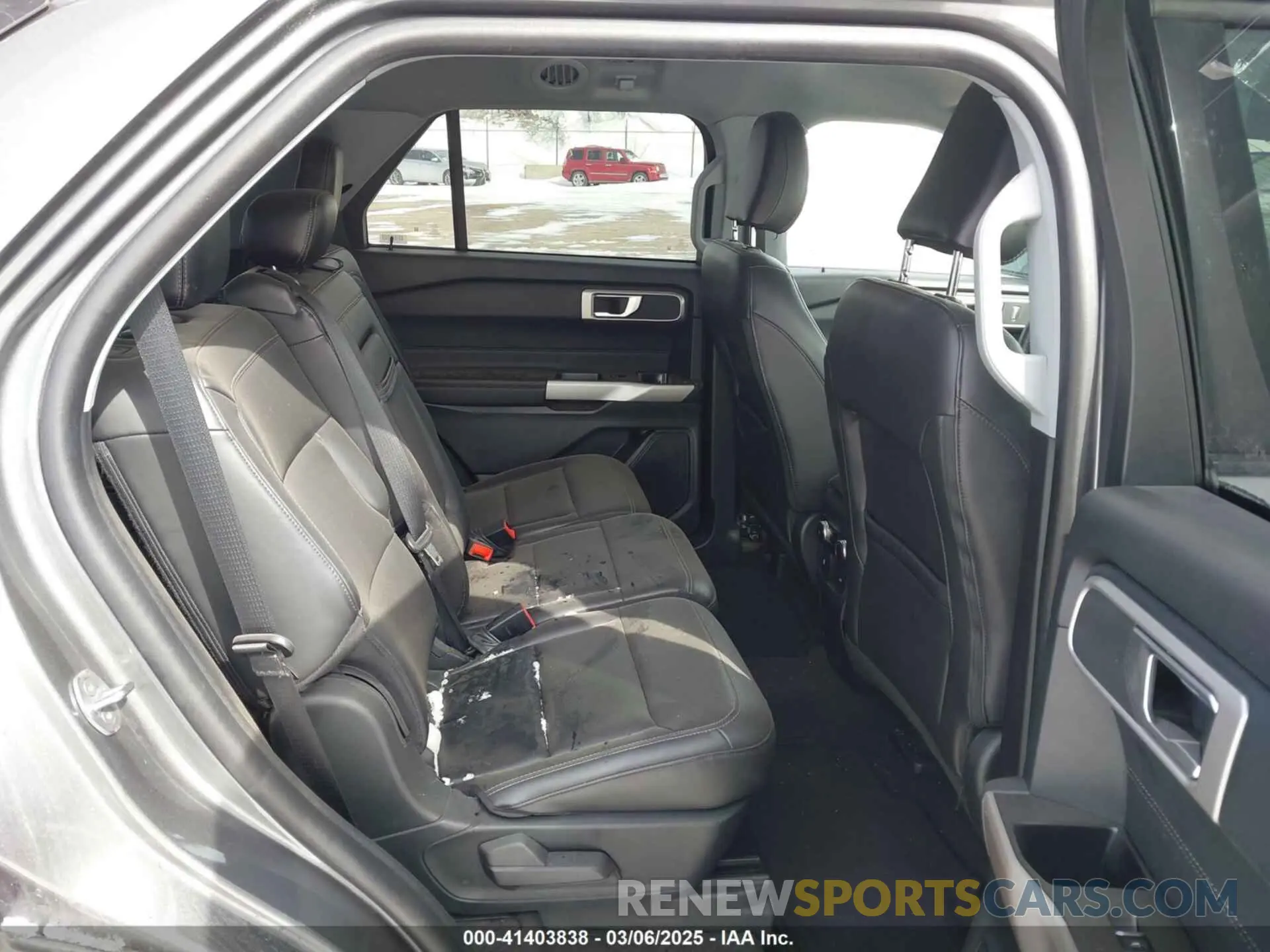 8 fotografías del automóvil dañado 1FMSK7DH7PGA60625 FORD EXPLORER 2023