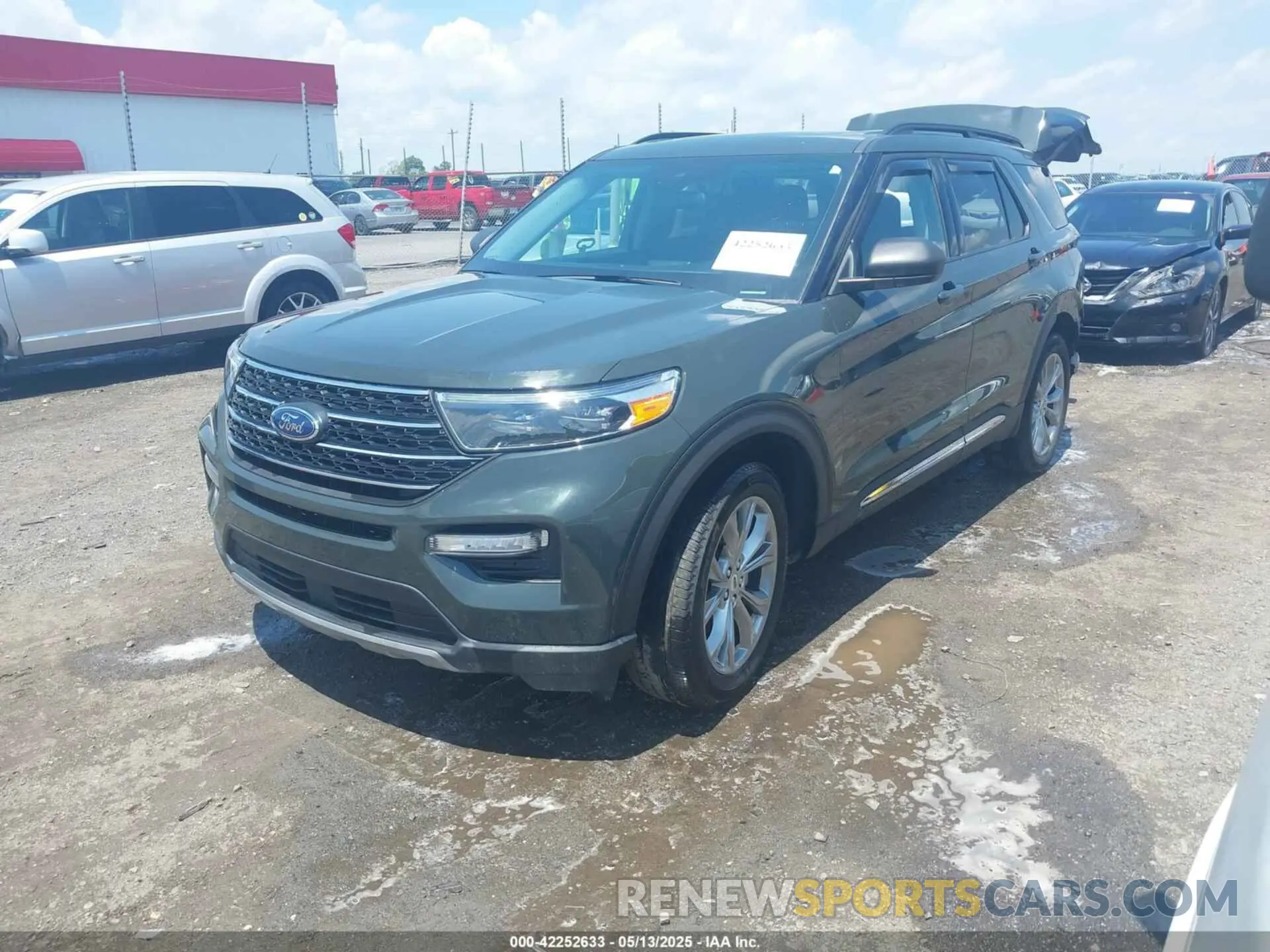 2 fotografías del automóvil dañado 1FMSK7DH7PGC37612 FORD EXPLORER 2023