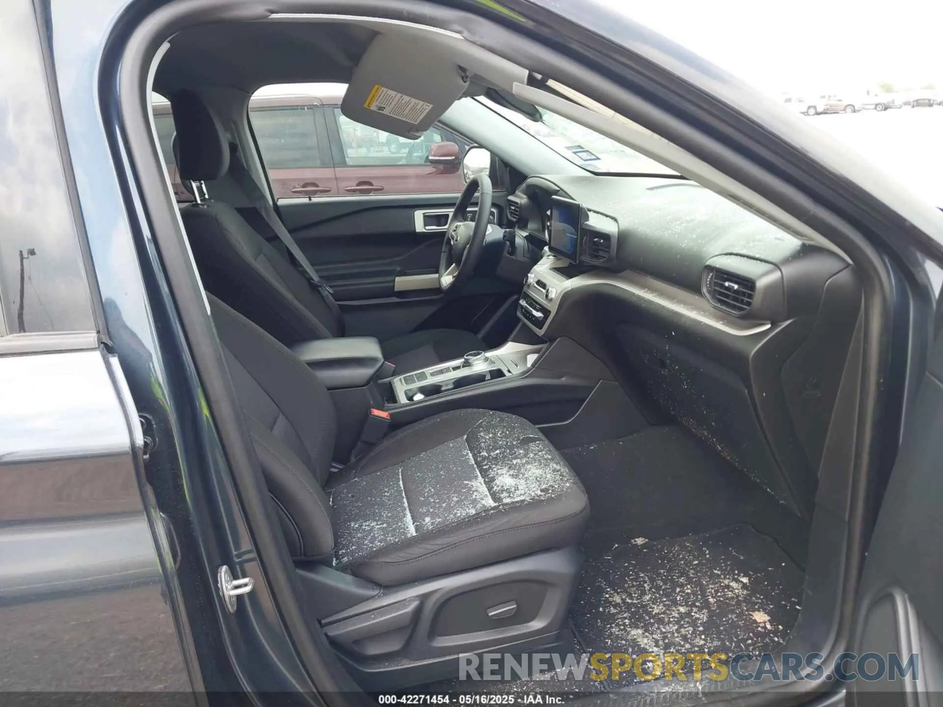 5 fotografías del automóvil dañado 1FMSK7DH9PGB87649 FORD EXPLORER 2023