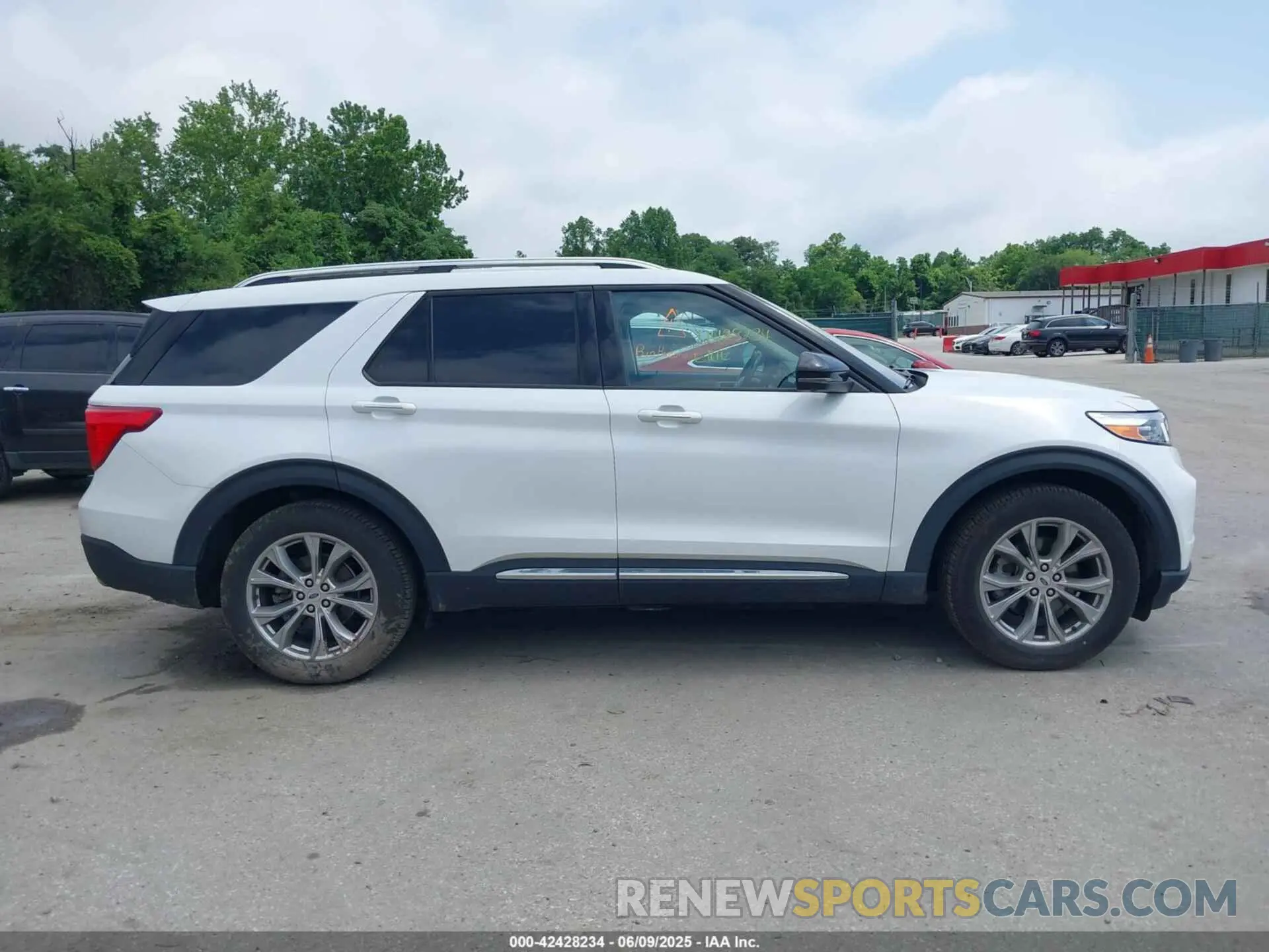 14 fotografías del automóvil dañado 1FMSK7FH3PGA23620 FORD EXPLORER 2023