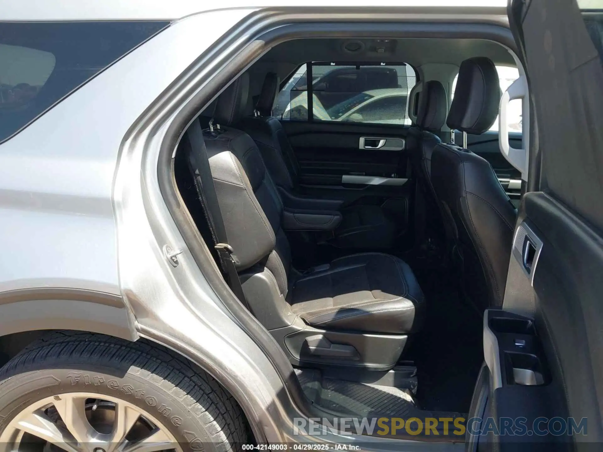 8 fotografías del automóvil dañado 1FMSK7FH6PGA05547 FORD EXPLORER 2023