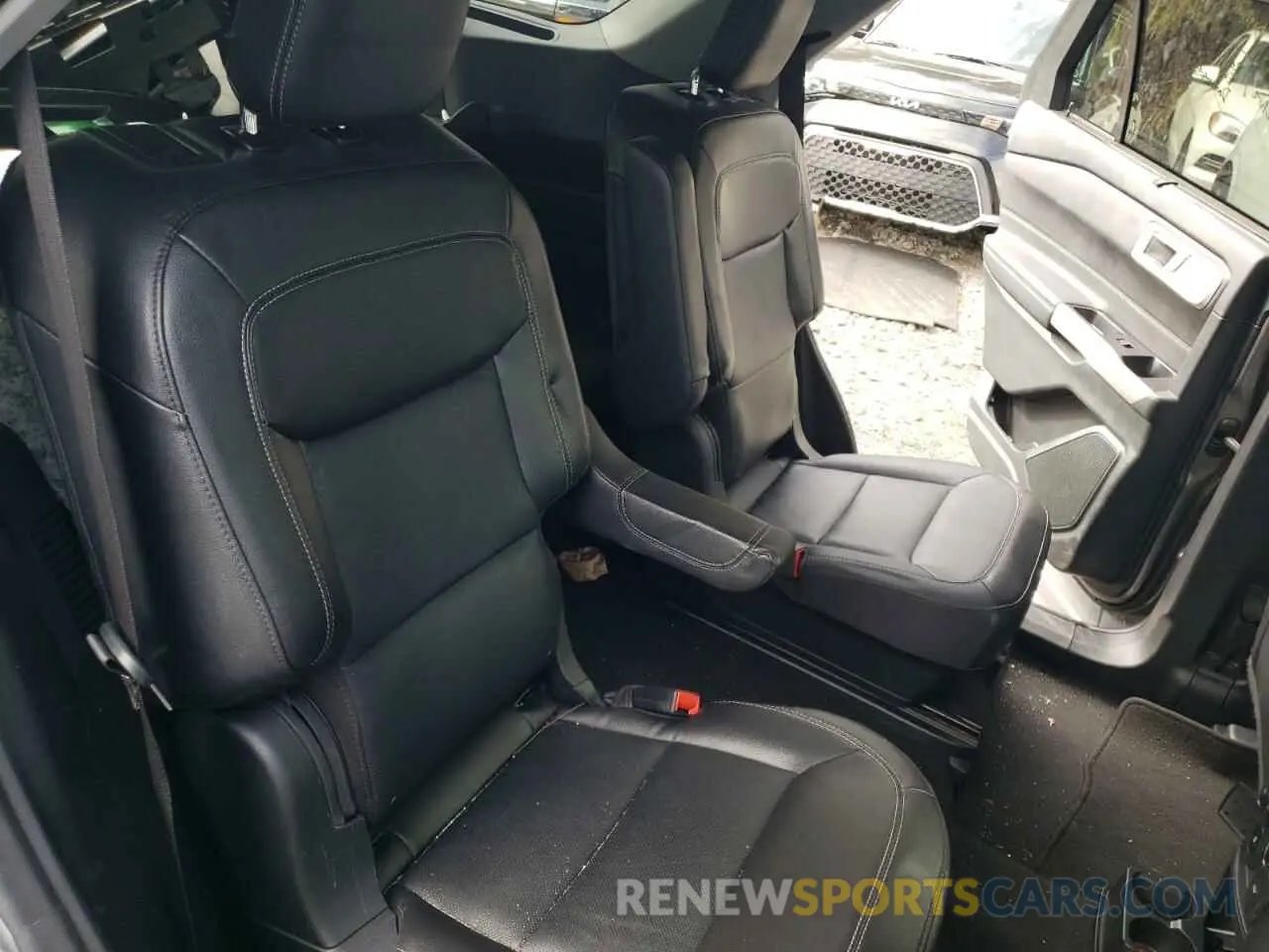 10 fotografías del automóvil dañado 1FMSK7FH7PGB20335 FORD EXPLORER 2023