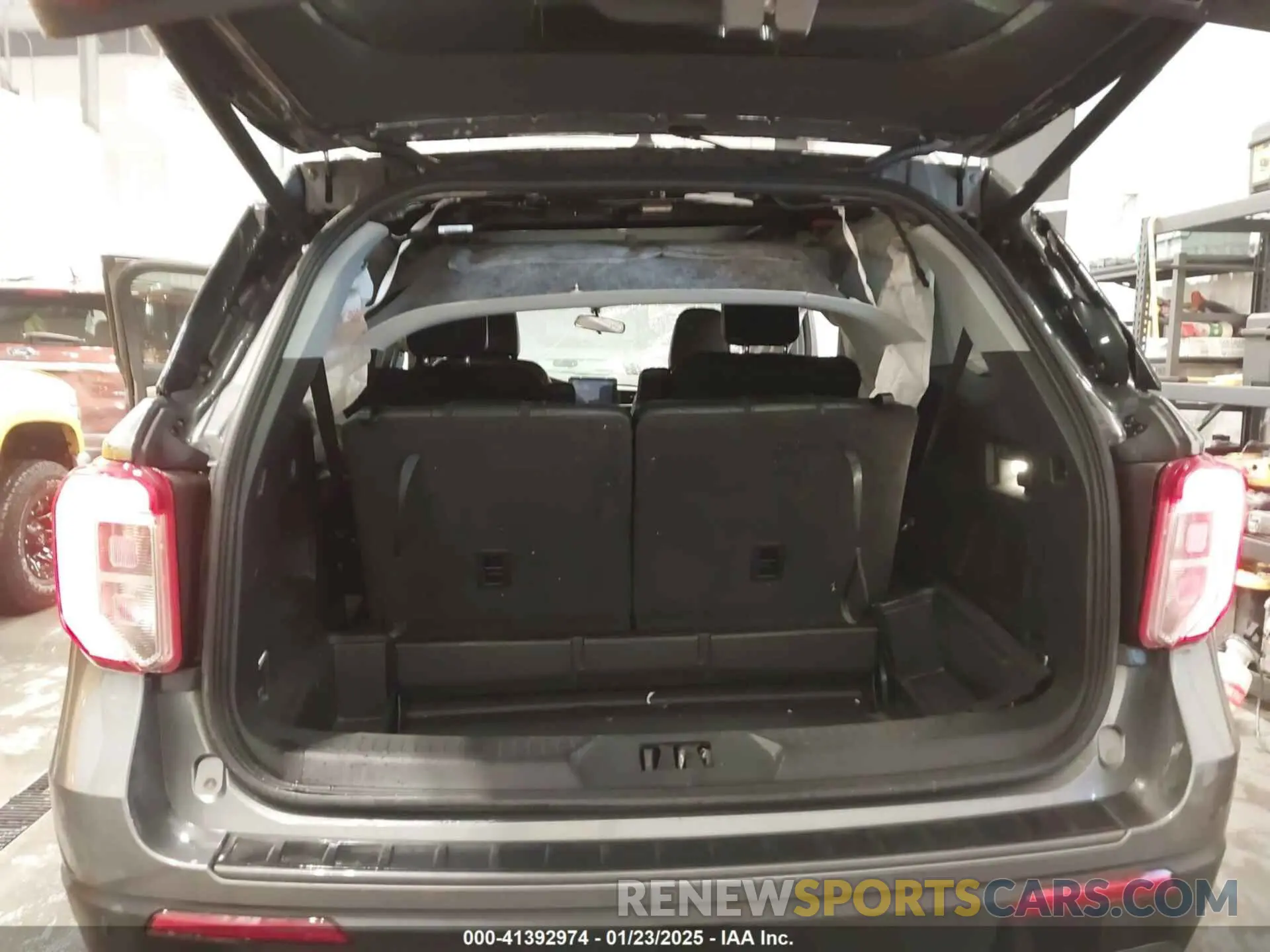 17 fotografías del automóvil dañado 1FMSK8DH0PGB76870 FORD EXPLORER 2023