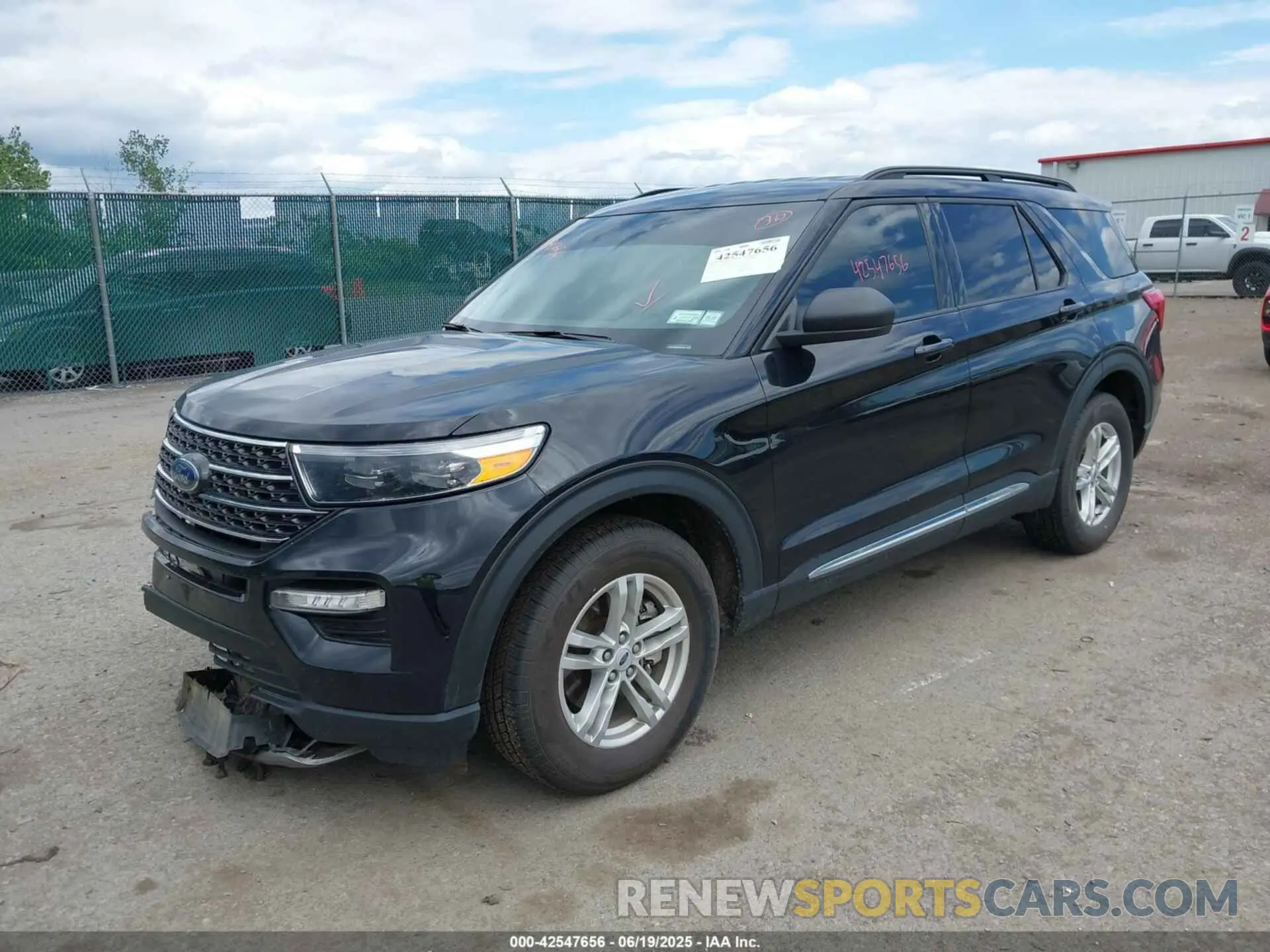 2 fotografías del automóvil dañado 1FMSK8DH1PGB27919 FORD EXPLORER 2023