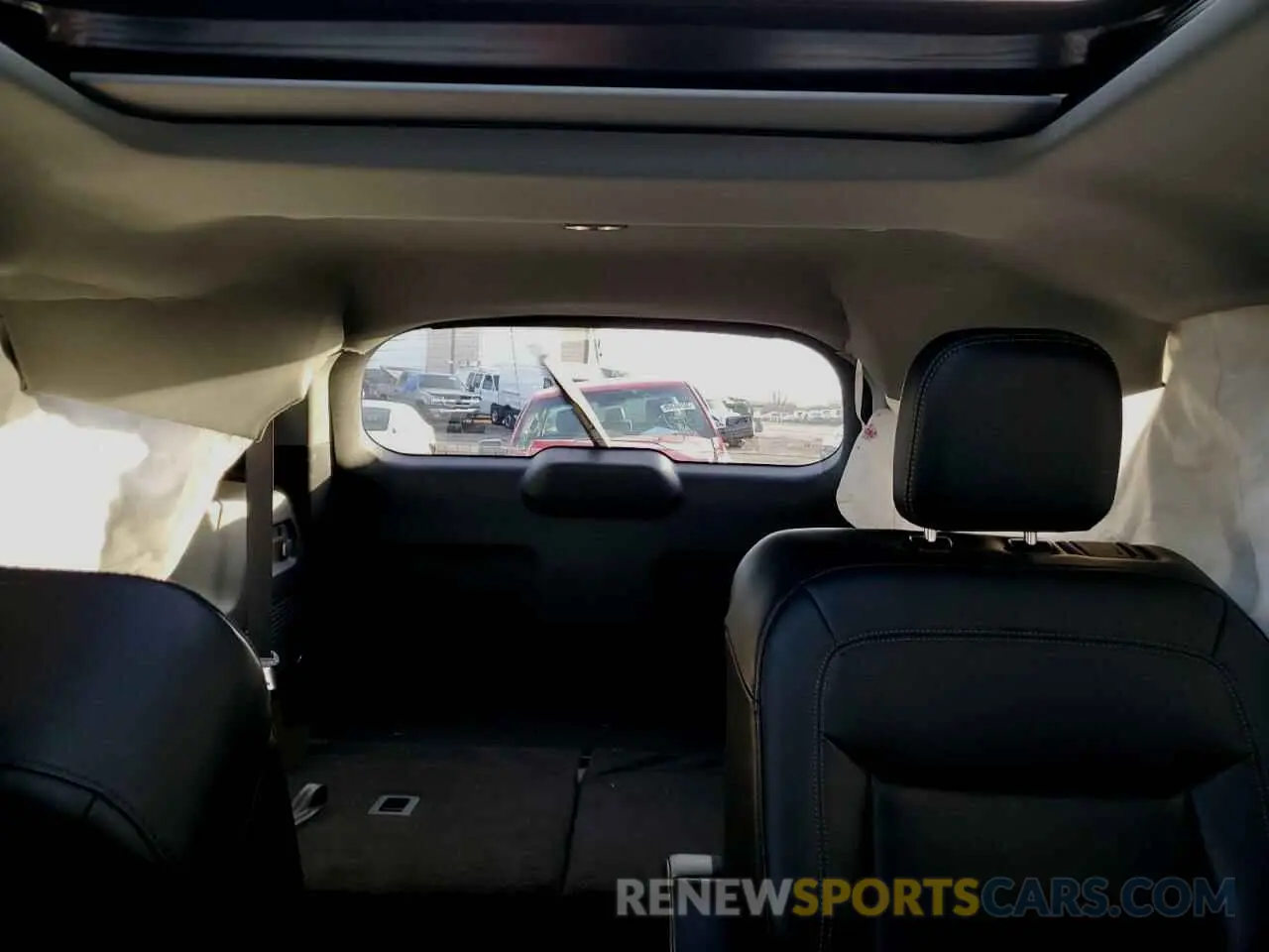 10 fotografías del automóvil dañado 1FMSK8DH2PGA15288 FORD EXPLORER 2023