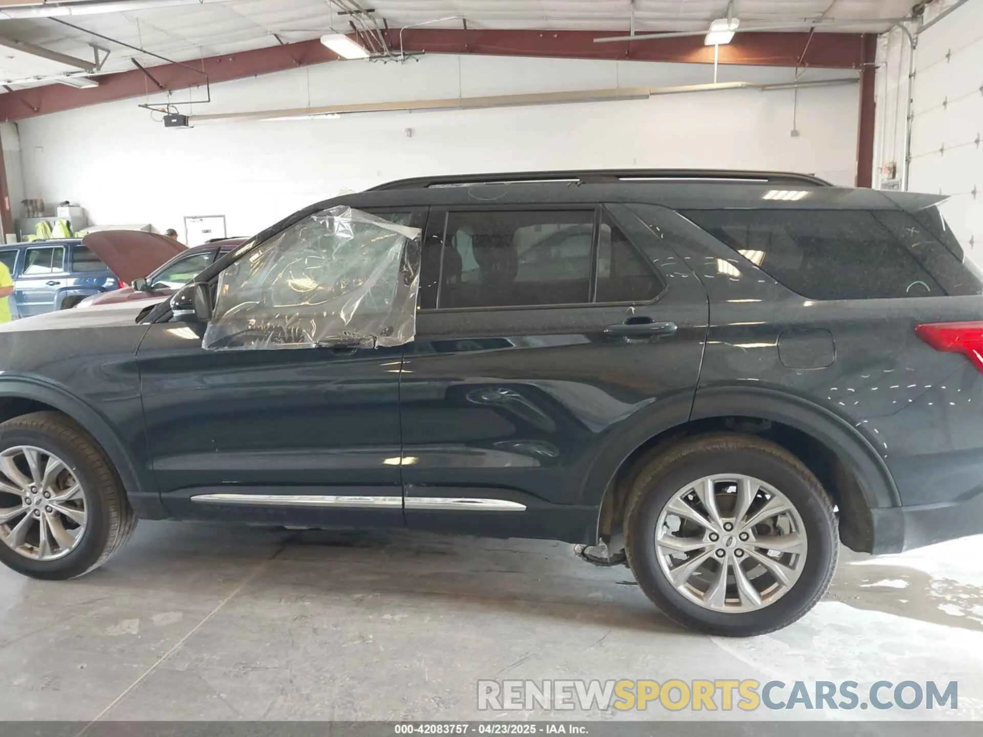 14 fotografías del automóvil dañado 1FMSK8DH2PGA78746 FORD EXPLORER 2023
