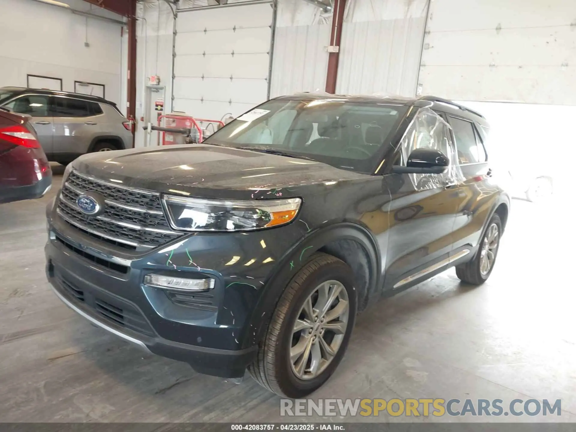 2 fotografías del automóvil dañado 1FMSK8DH2PGA78746 FORD EXPLORER 2023