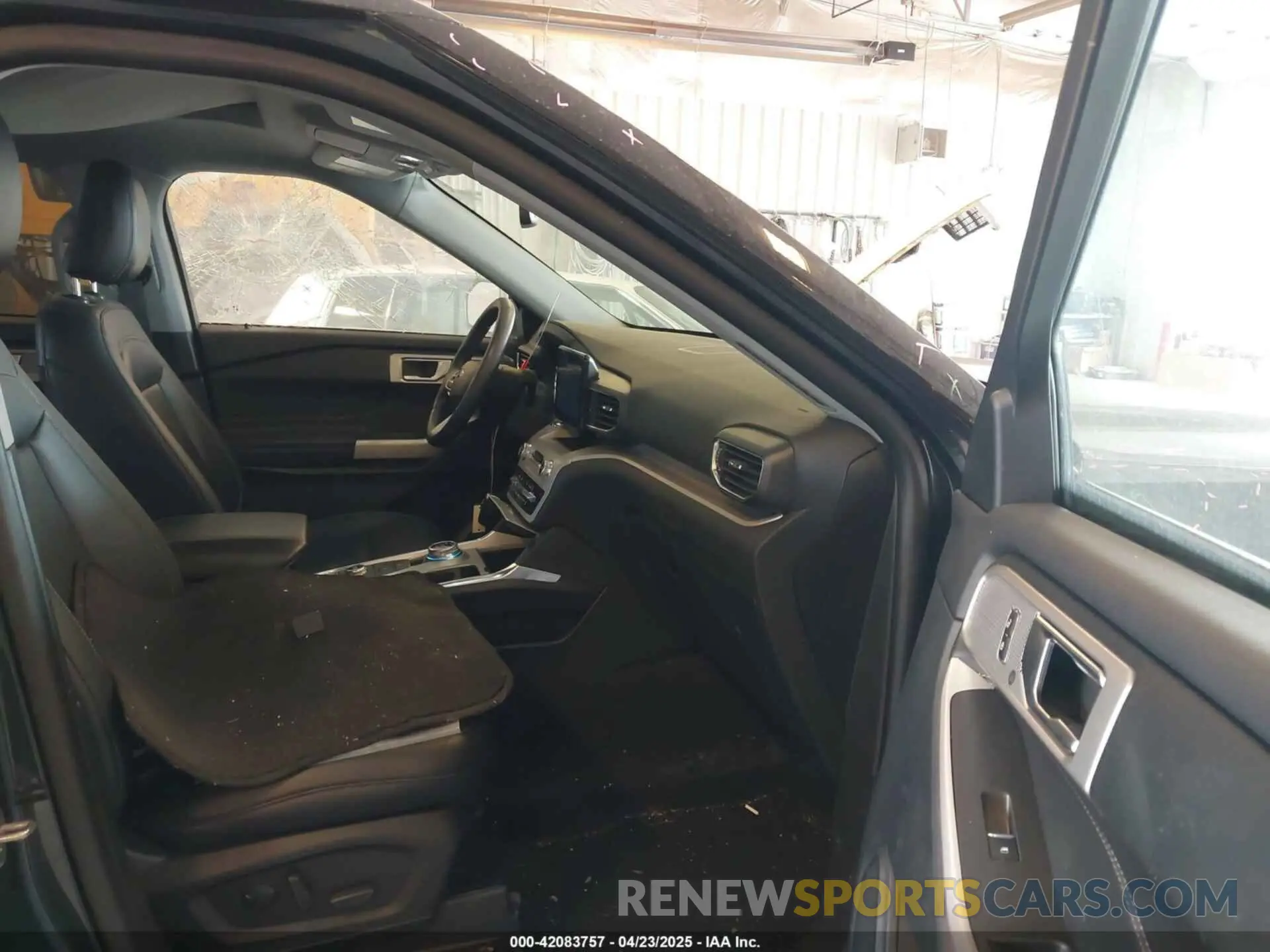 5 fotografías del automóvil dañado 1FMSK8DH2PGA78746 FORD EXPLORER 2023