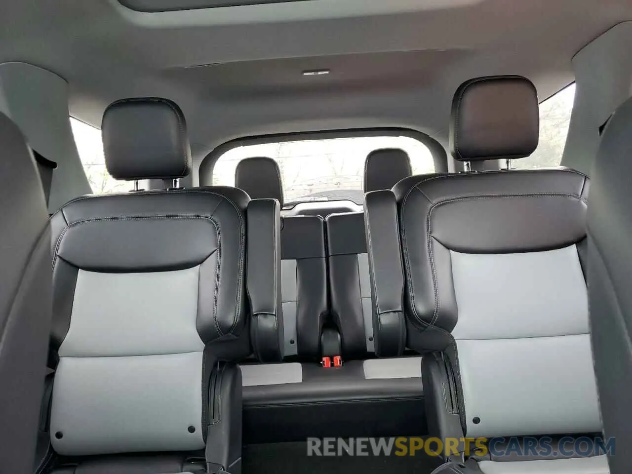 10 fotografías del automóvil dañado 1FMSK8DH5PGA25670 FORD EXPLORER 2023