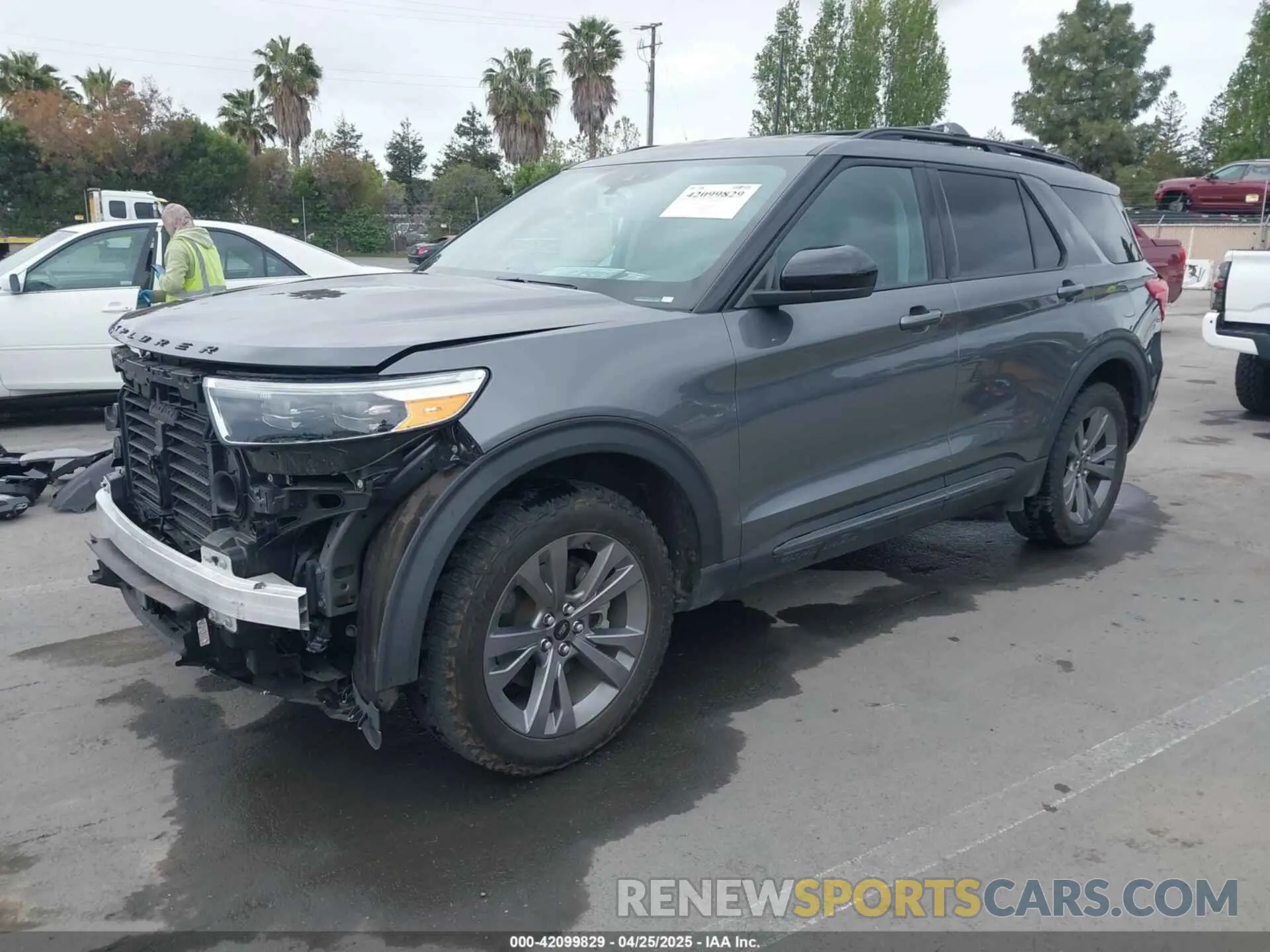 2 fotografías del automóvil dañado 1FMSK8DH6PGB42738 FORD EXPLORER 2023