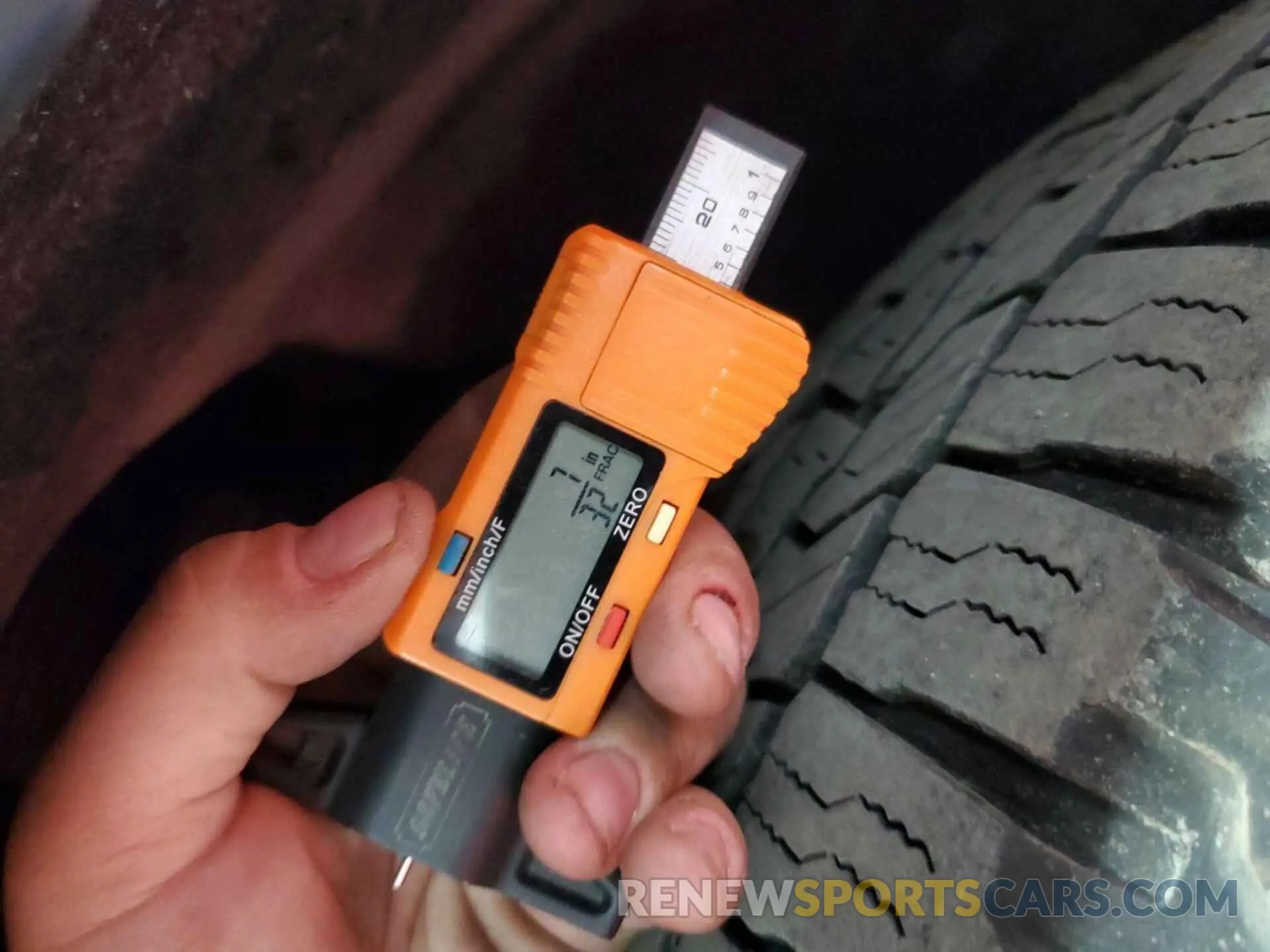 4 fotografías del automóvil dañado 1FMSK8DH8PGB75417 FORD EXPLORER 2023
