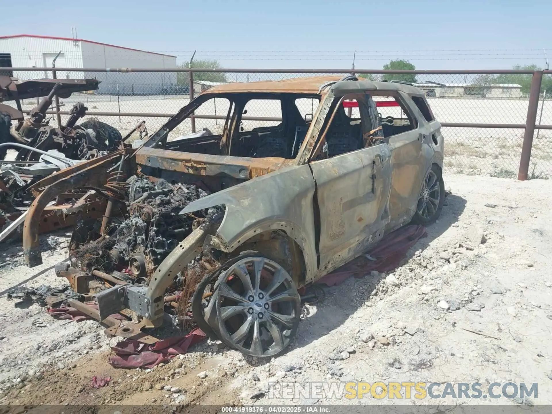 2 fotografías del automóvil dañado 1FMSK8FH0PGB59354 FORD EXPLORER 2023