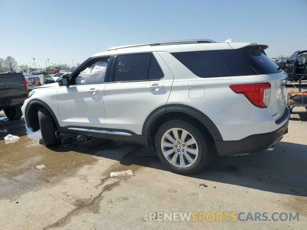 2 fotografías del automóvil dañado 1FMSK8FH7PGA97421 FORD EXPLORER 2023