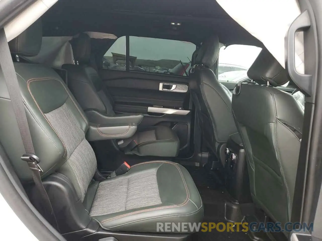 10 fotografías del automóvil dañado 1FMSK8JH3PGB26372 FORD EXPLORER 2023