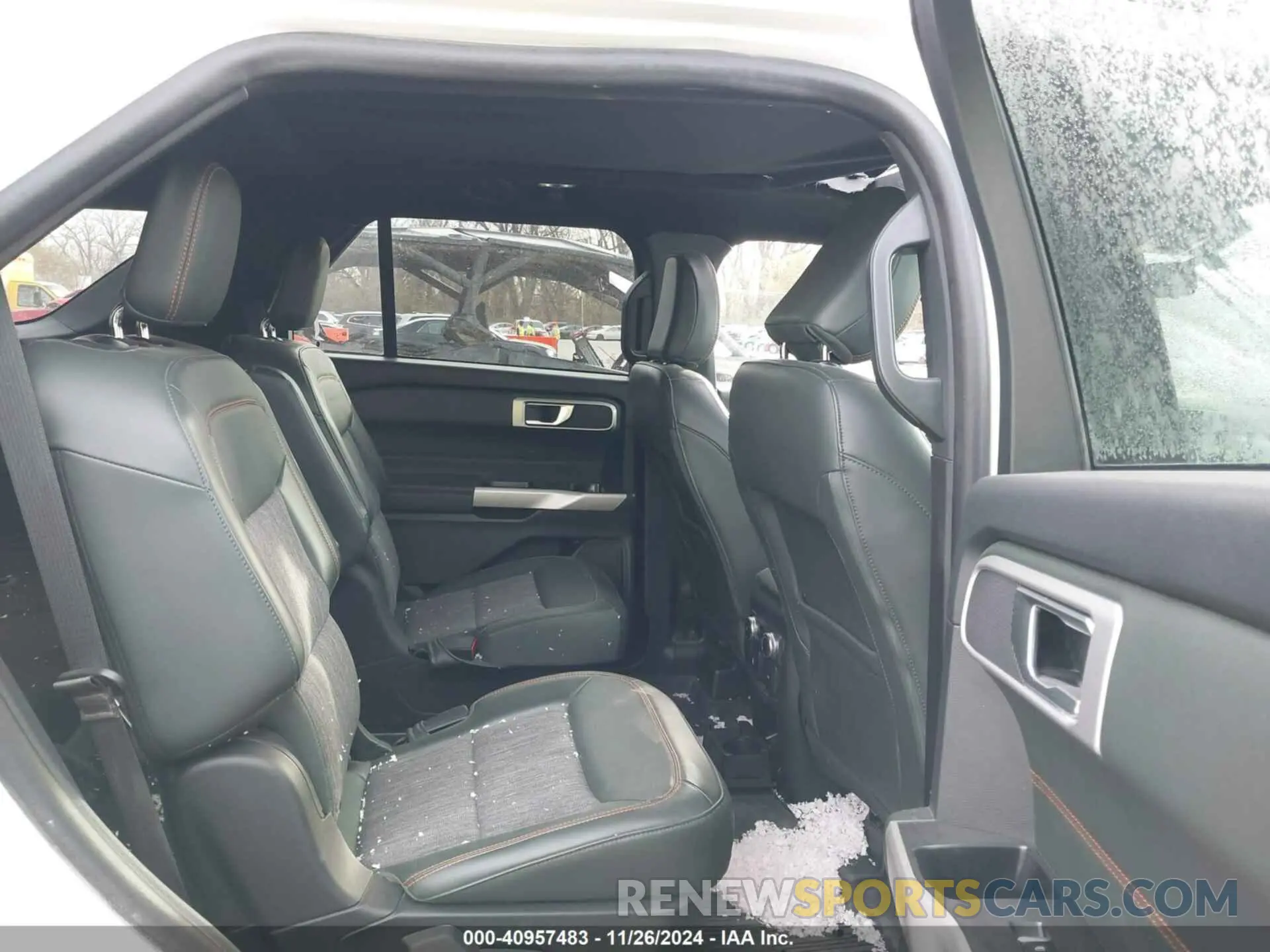 8 fotografías del automóvil dañado 1FMSK8JH8PGA31063 FORD EXPLORER 2023