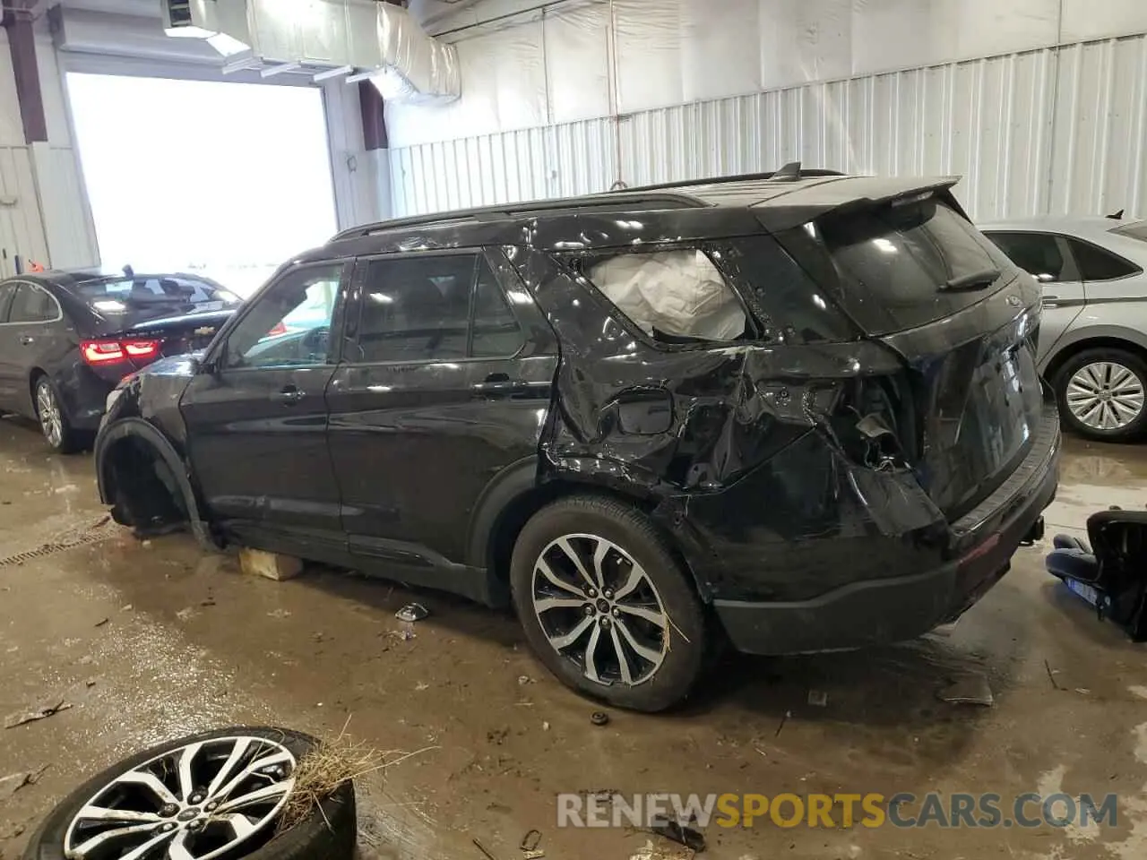 2 fotografías del automóvil dañado 1FMSK8KH4PGC23174 FORD EXPLORER 2023