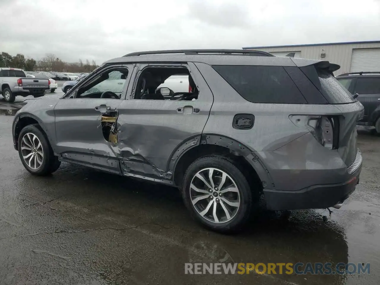 2 fotografías del automóvil dañado 1FMSK8KH6PGA64643 FORD EXPLORER 2023