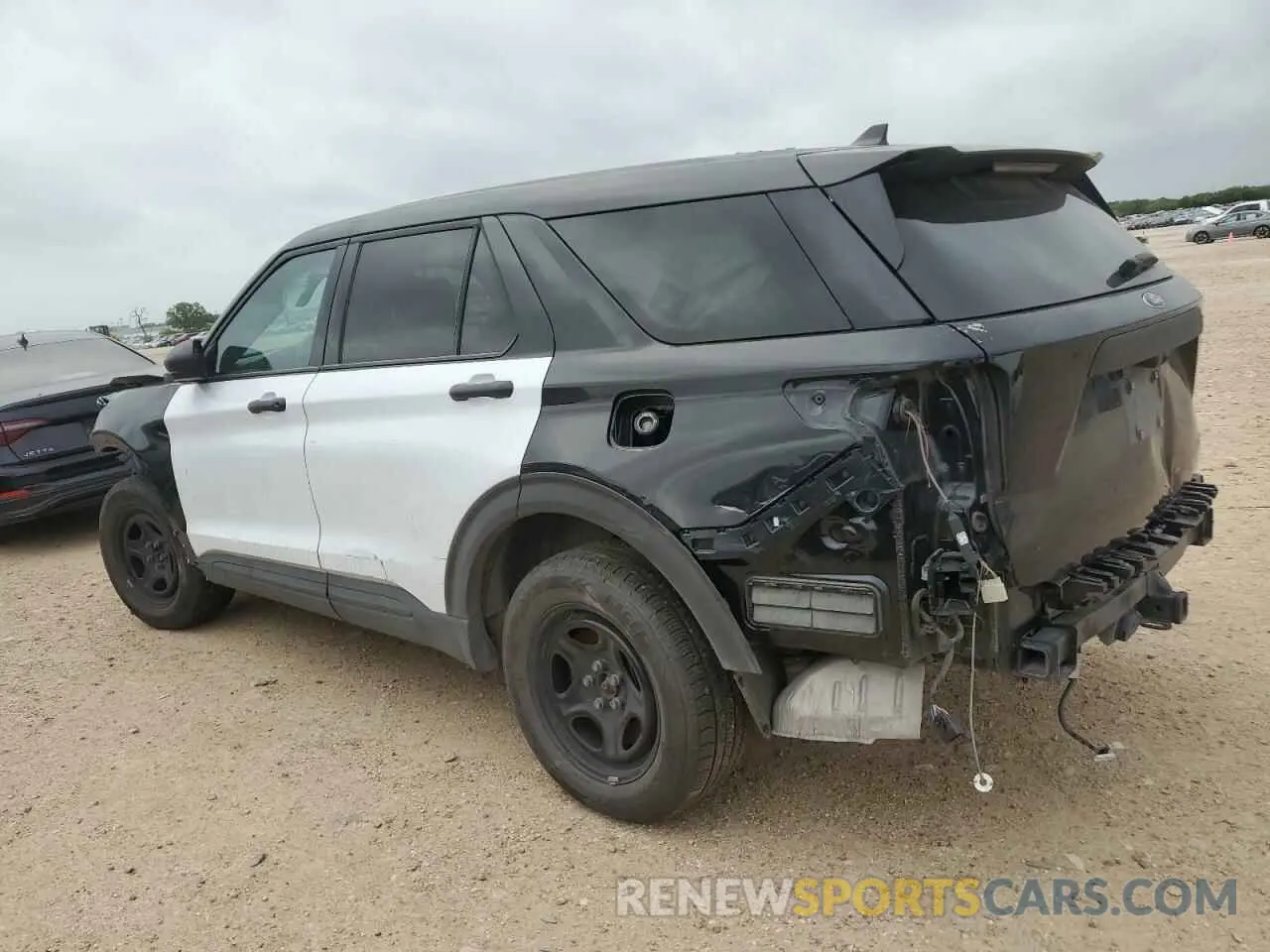 2 fotografías del automóvil dañado 1FM5K8AB2RGA27330 FORD EXPLORER 2024